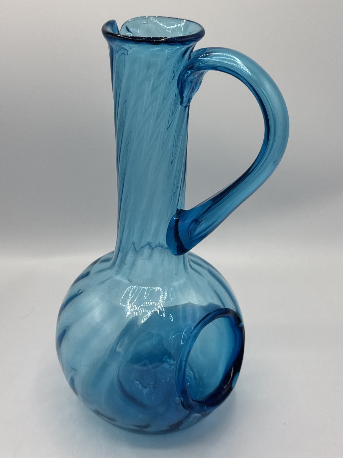 Vtg Aqua Blue Hand Blown Optic Swirl Art Glass Pitcher Bubble Hole Opening 11.75