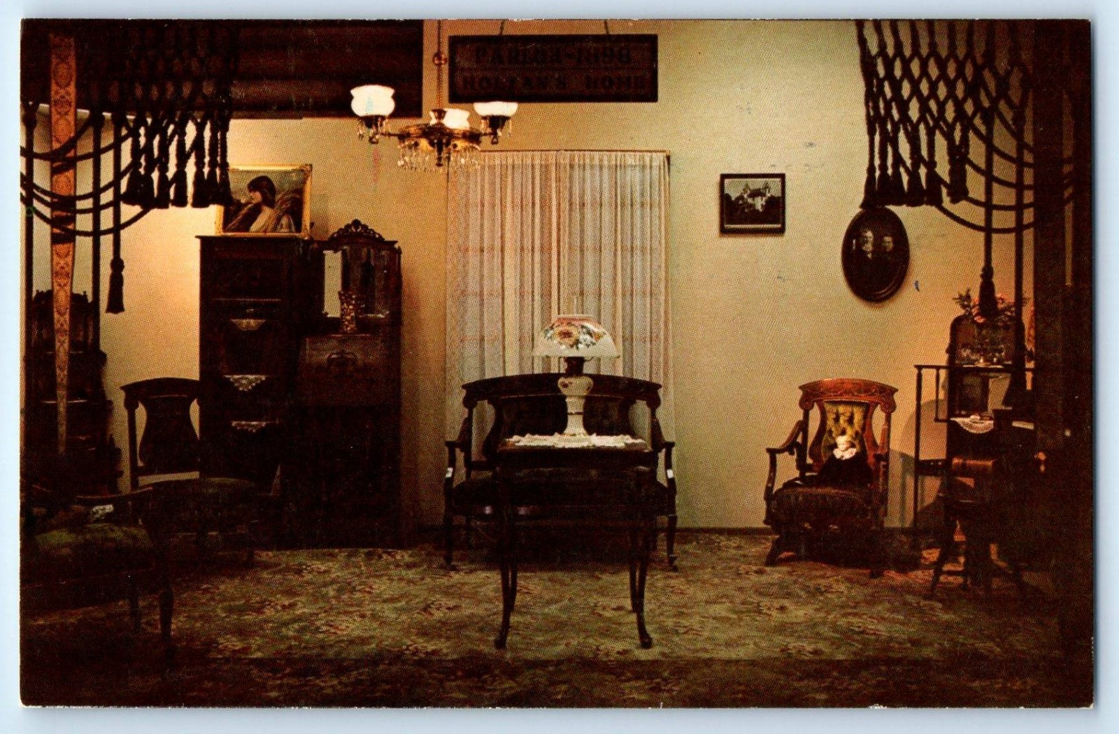 1960 Madison Minnesota Postcard Parlor S.H. Holtan Home Lac Qui Parle County