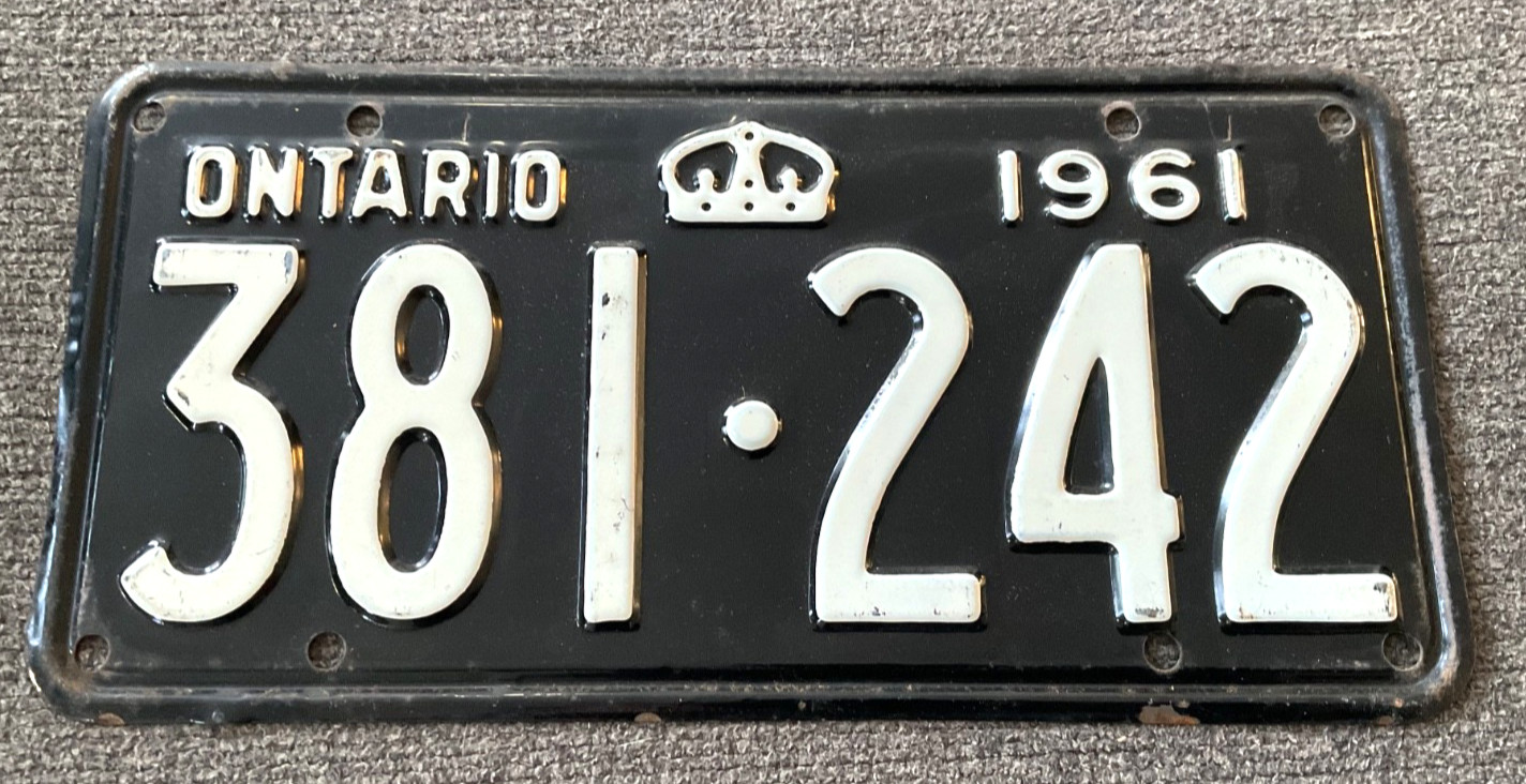RARE 1961 ONTARIO CANADA LICENSE PLATE ORIGINAL CHEVY FORD DODGE NICE