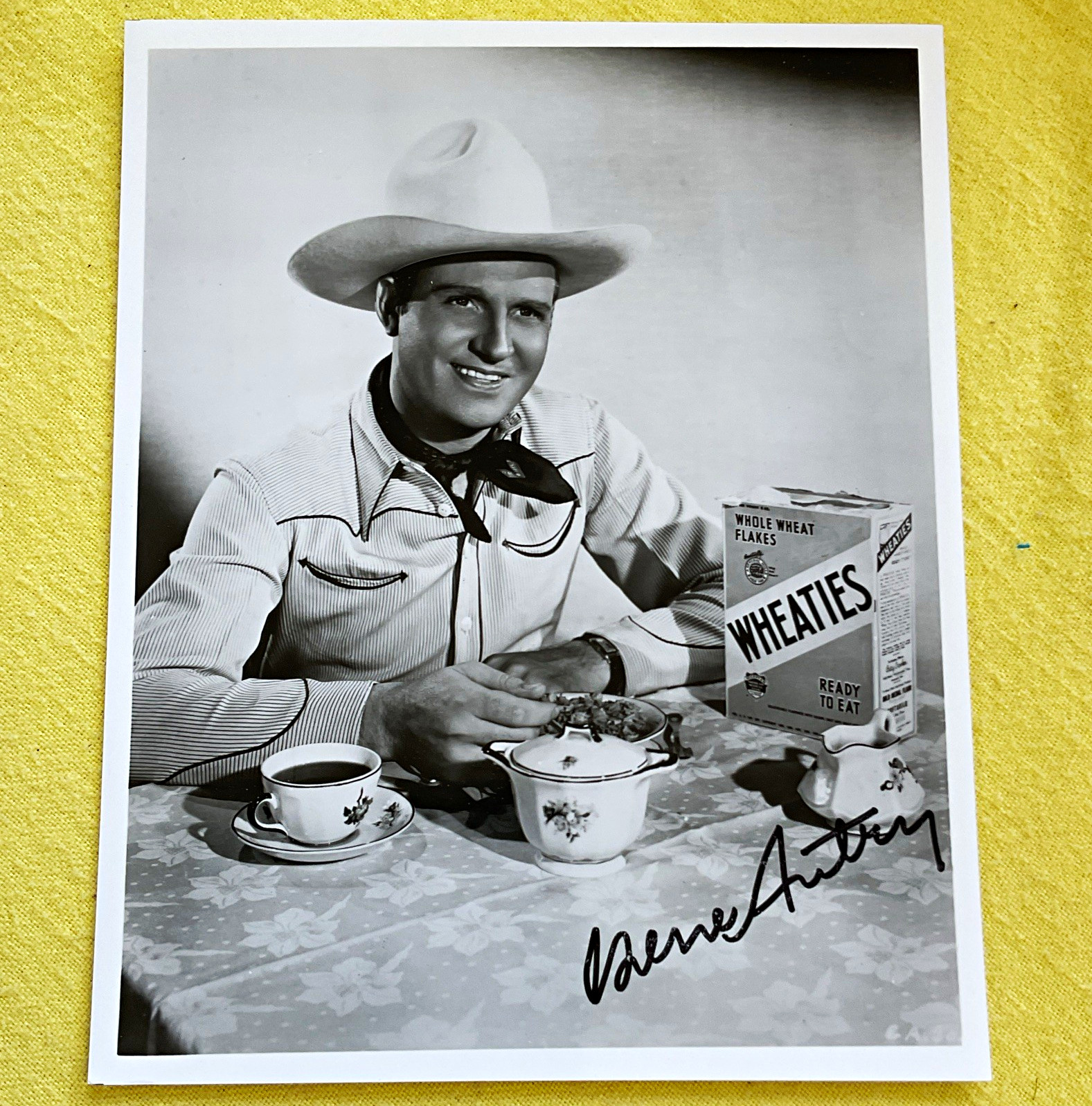 Gene Autry Signed Original GLOSSY Black & White  RARE Photo Autograph-certified