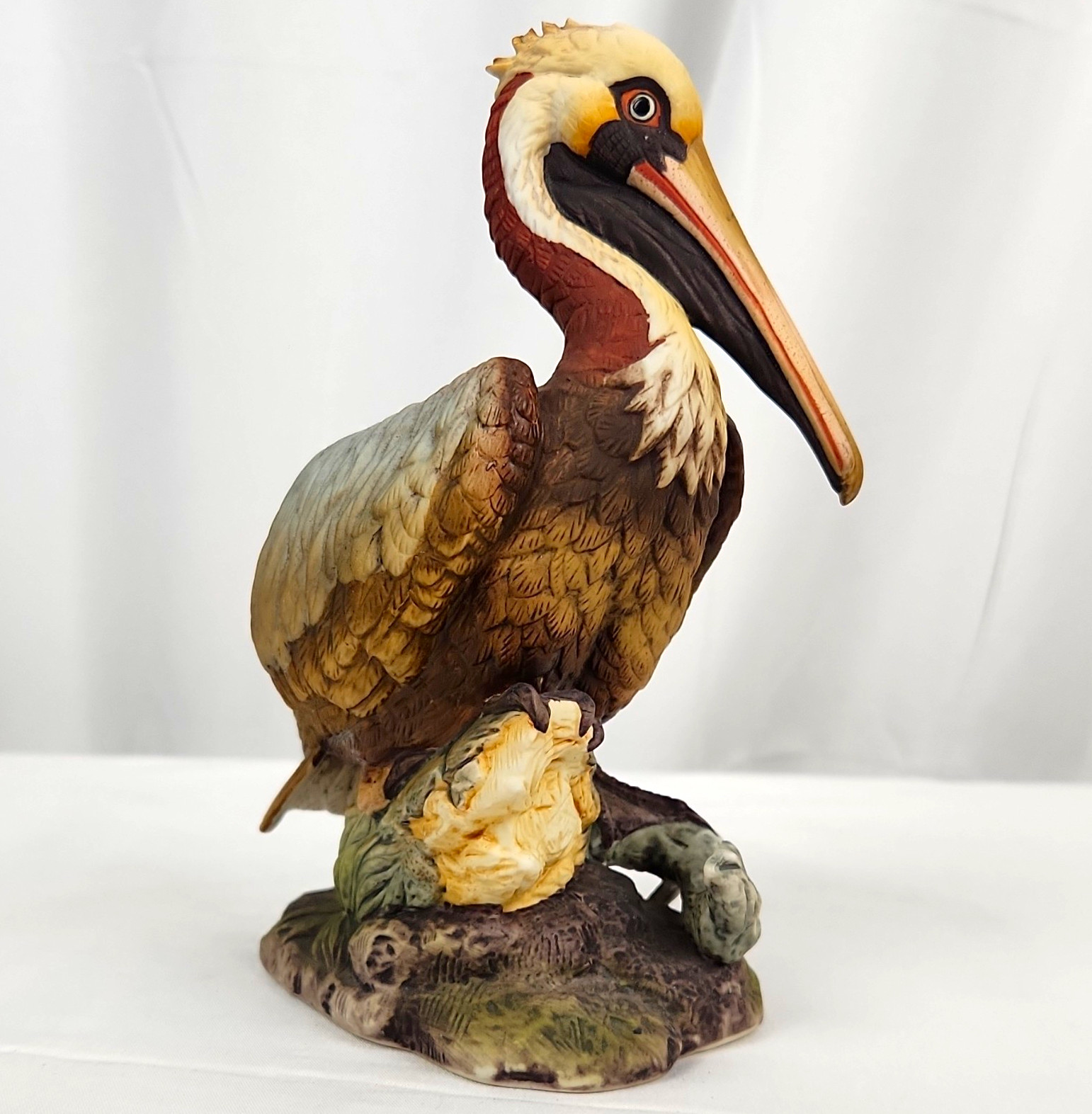 Vintage Hand-Painted Brown Pelican Porcelain figurine Andrea by Sadek in Japan. Vintage Hand-Painted Brown Pelican Porcelain figurine Andrea by Sadek in Japan.