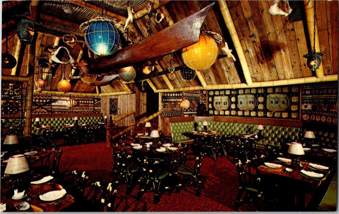 Vintage TRADER VIC'S Lanai Room Boston Statler Hilton Hotel Tiki Bar Postcard