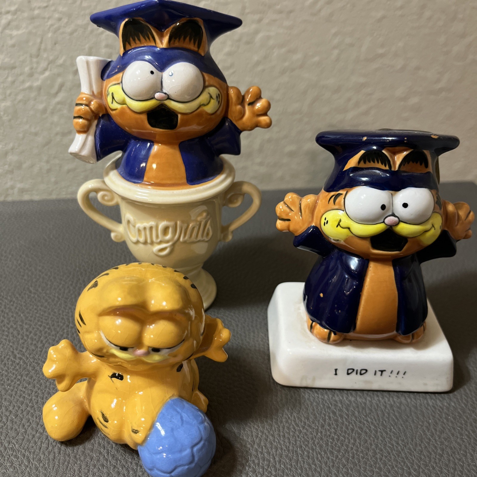 Three Vintage 1978 -1981 Enesco Garfield the Cat Ceramic Figurines Read