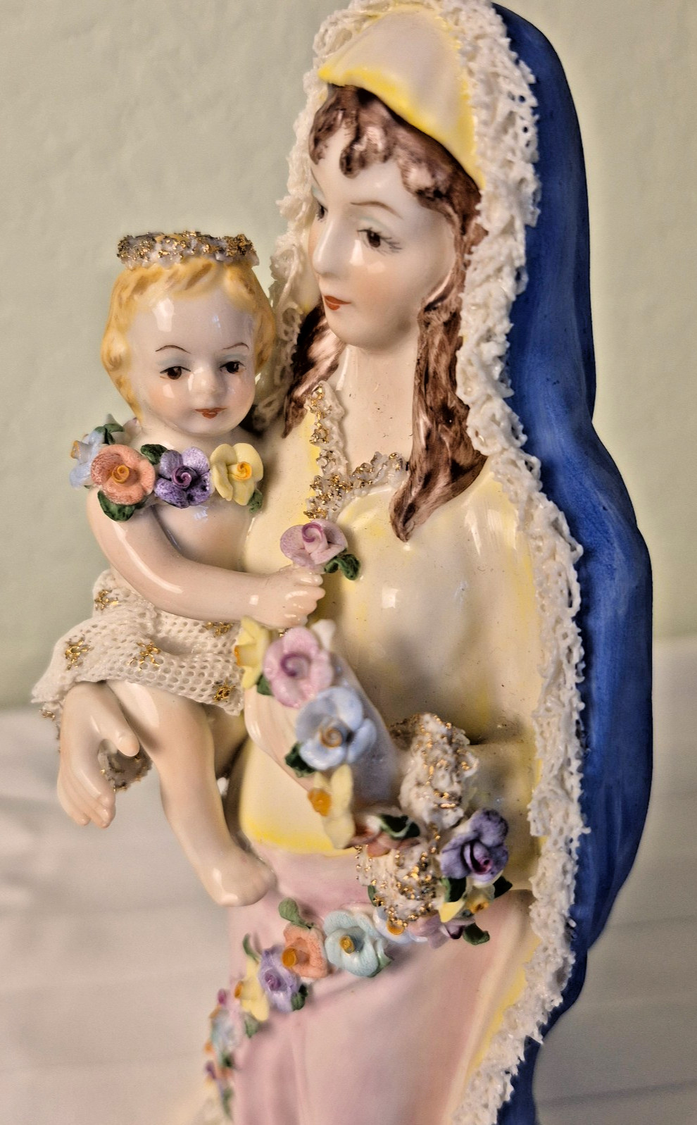 Vtg MZ Irish Dresden Madonna of the Roses Ireland Mary Baby Jesus Figurine