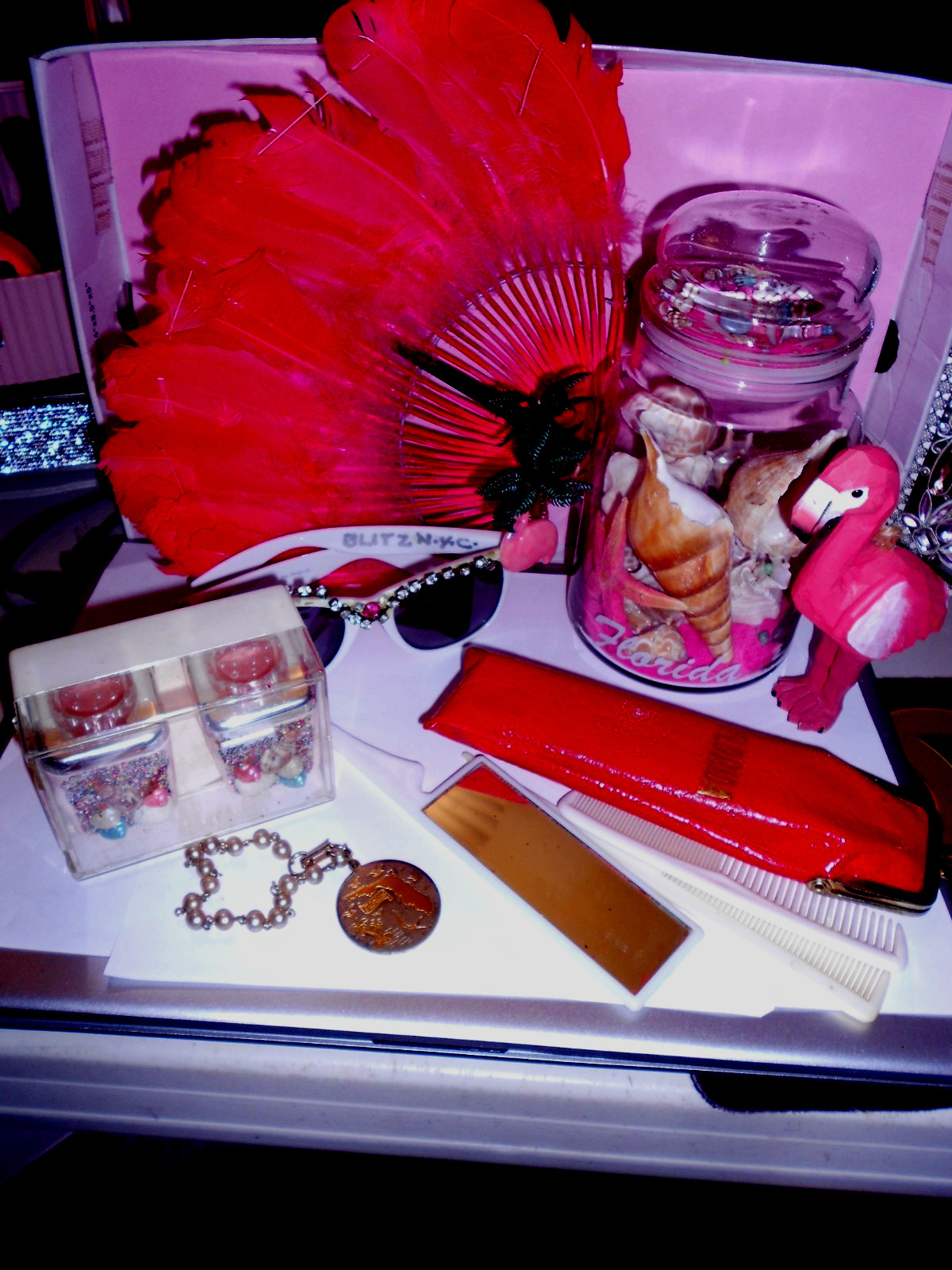 Cute Vintage 7 Piece Florida Collectible Accessory Junk Drawer Lot