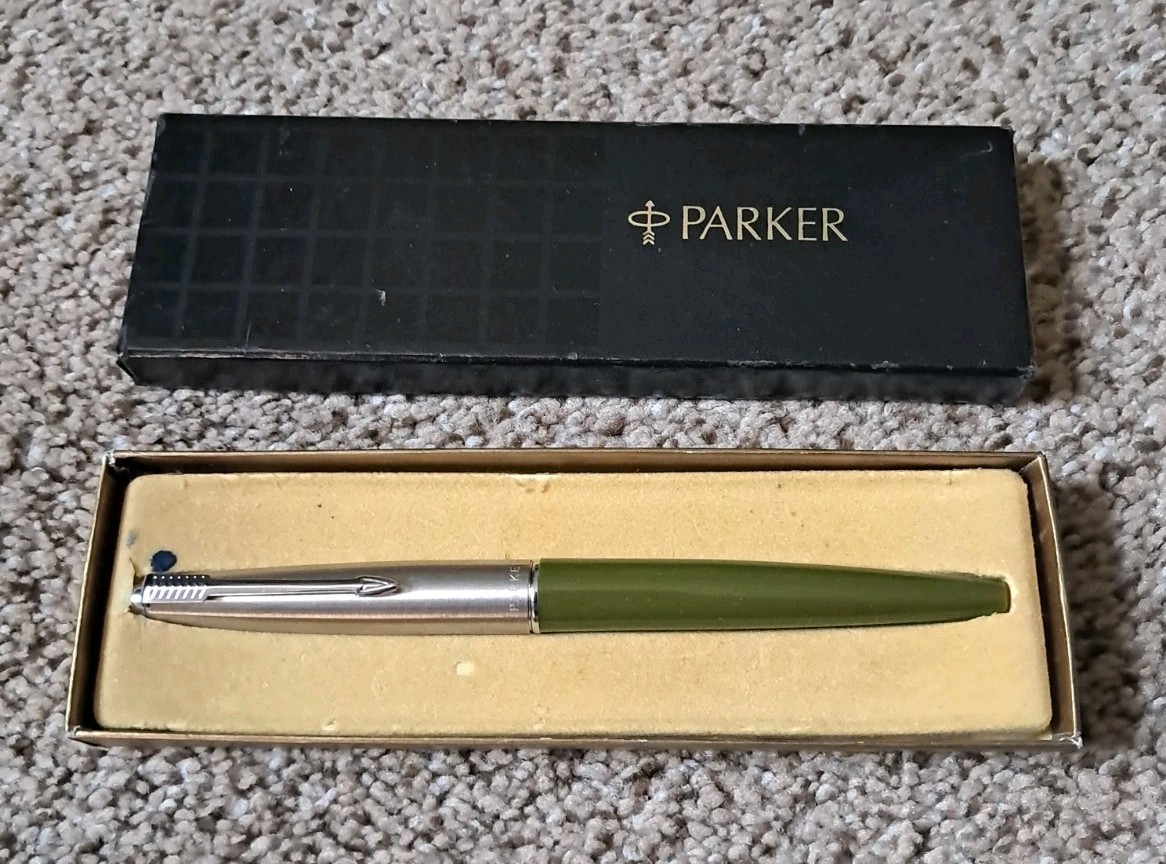 Vintage Parker 45 Fountain Pen 6-125-1 Olive Green Stainless Steel Cap & Box T