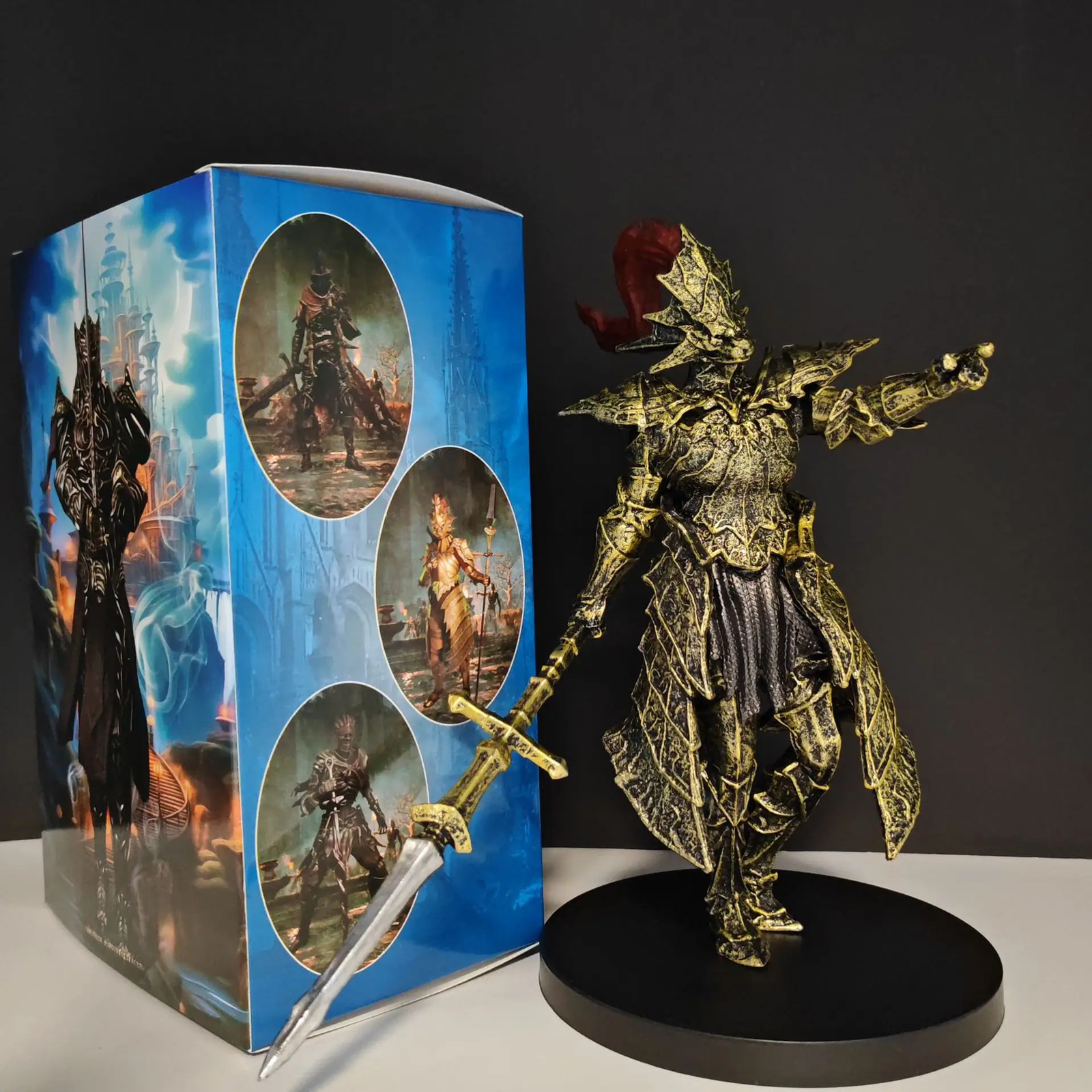 Dark Souls Dragon Slayer Ornstein PVC Figure, Anime Action Model Desk New Decor