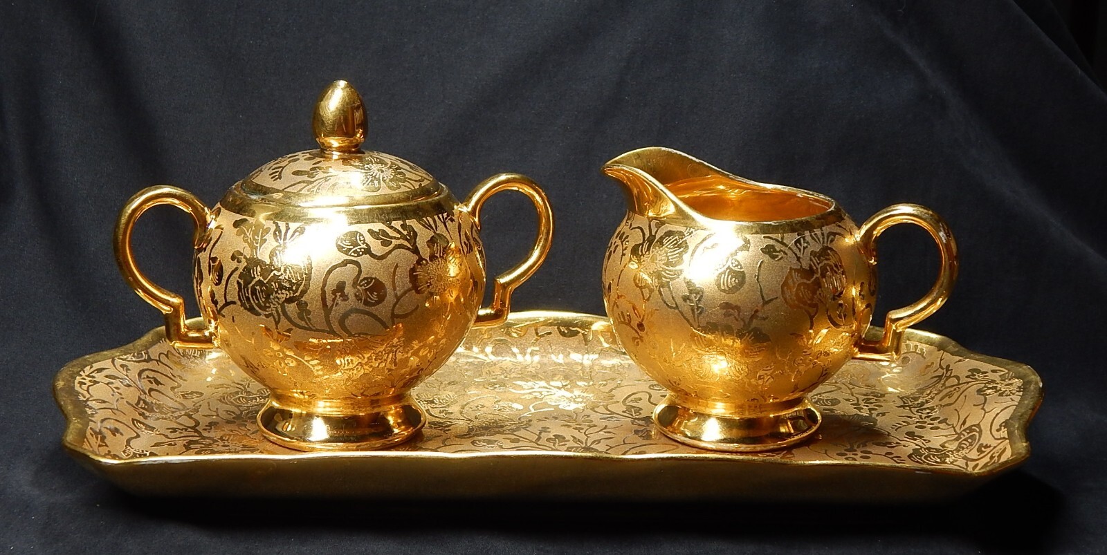 BRIGHT GOLD Creamer & Lidded Sugar Set with Tray, Vintage 1950s Floral Design