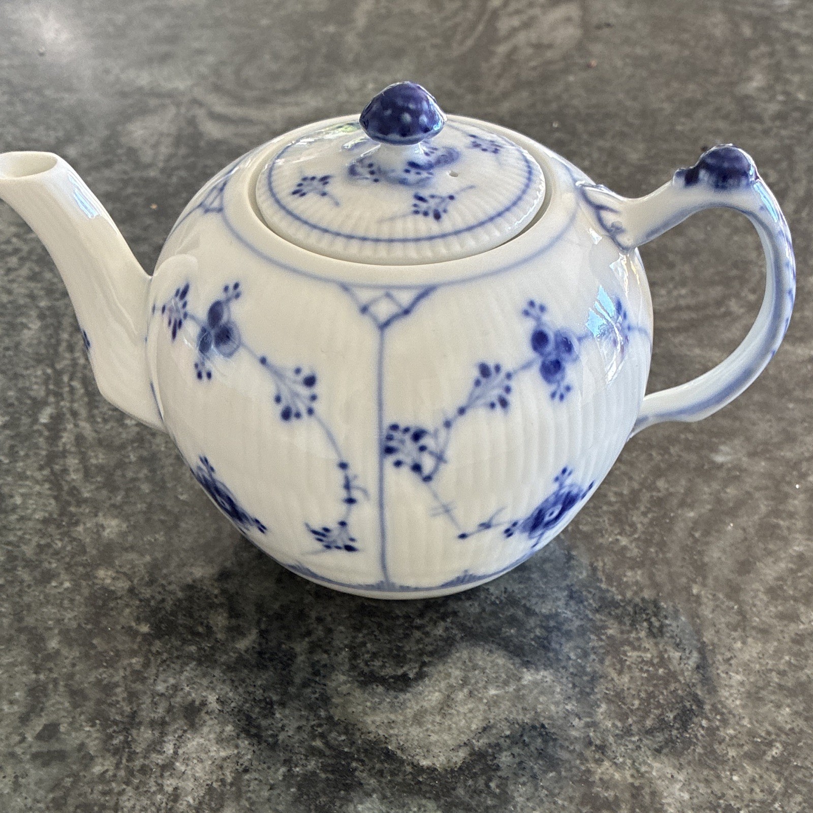 Antique Bing & Grøndahl Porcelain Teapot w/ Lid. Blue traditional design.