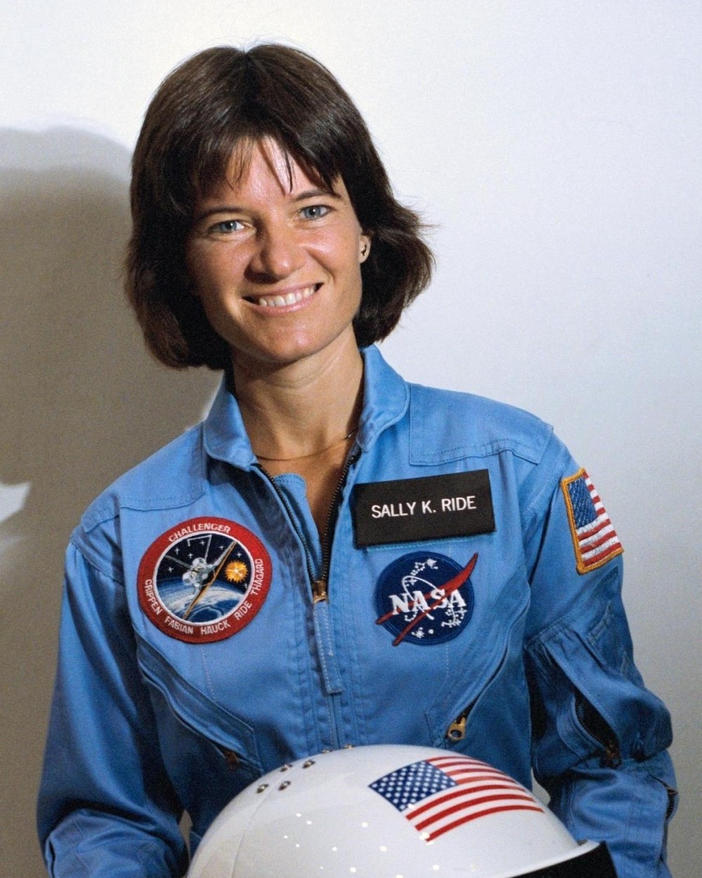 1983 NASA Astronaut Sally Ride - 8x10 Photo On 8.5x11 #4183