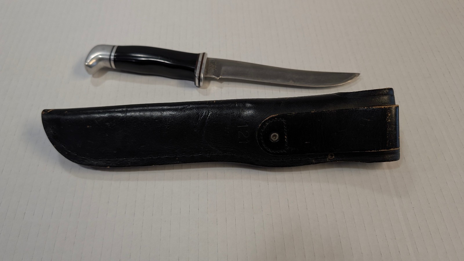 Vintage Buck 121 Fixed Blade Knife with original Sheath Clean 1988