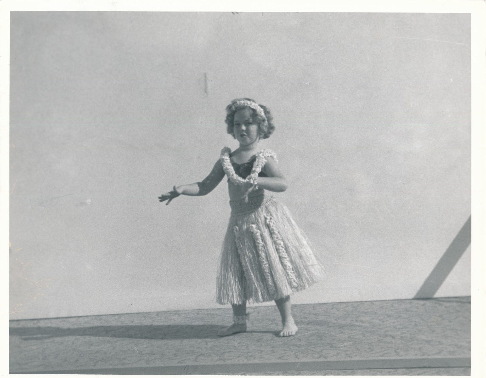 Shirley Temple 8x10 Photo - Vintage Blank Back  S18-7