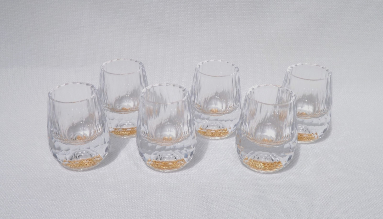 DUJUST Diamond Crystal  24k Gold Leaf Flakes -  6 Shot Glasses - NEW in Box