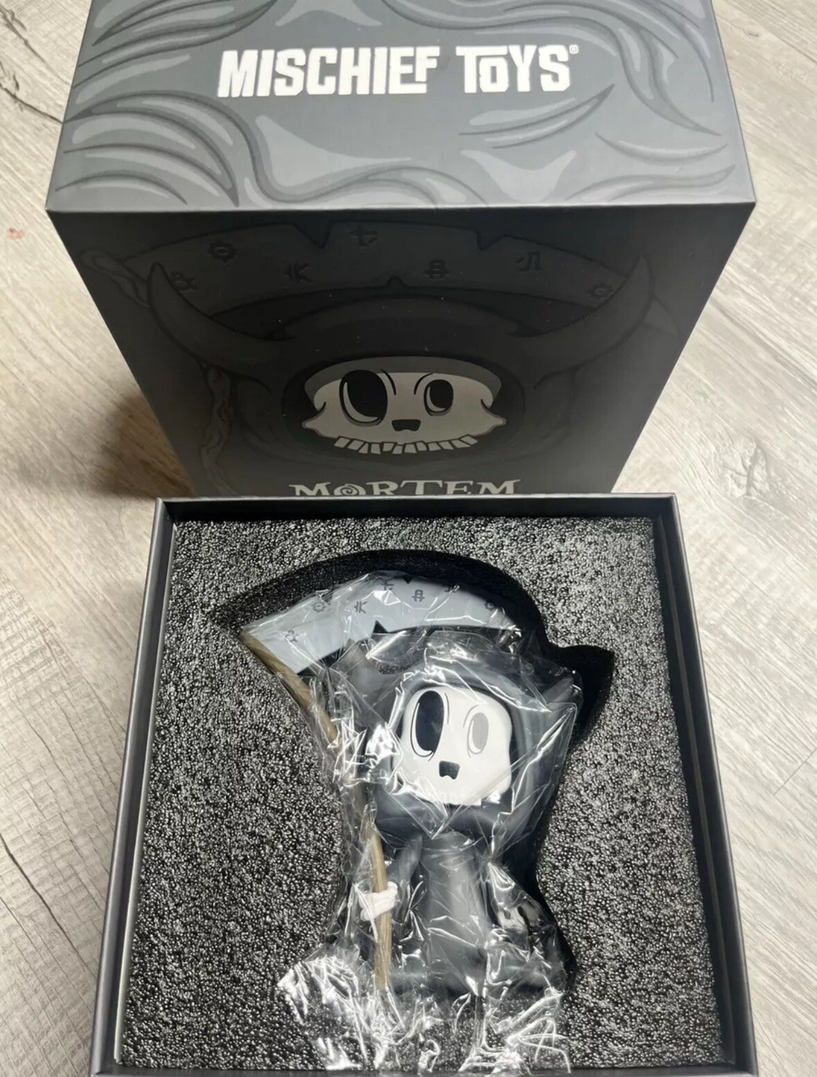 Mischief Toys - MORTEM VINYL FIGURE Limited Edition /500 FAST SHIP Mischief Toys - MORTEM VINYL FIGURE Limited Edition /500 FAST SHIP