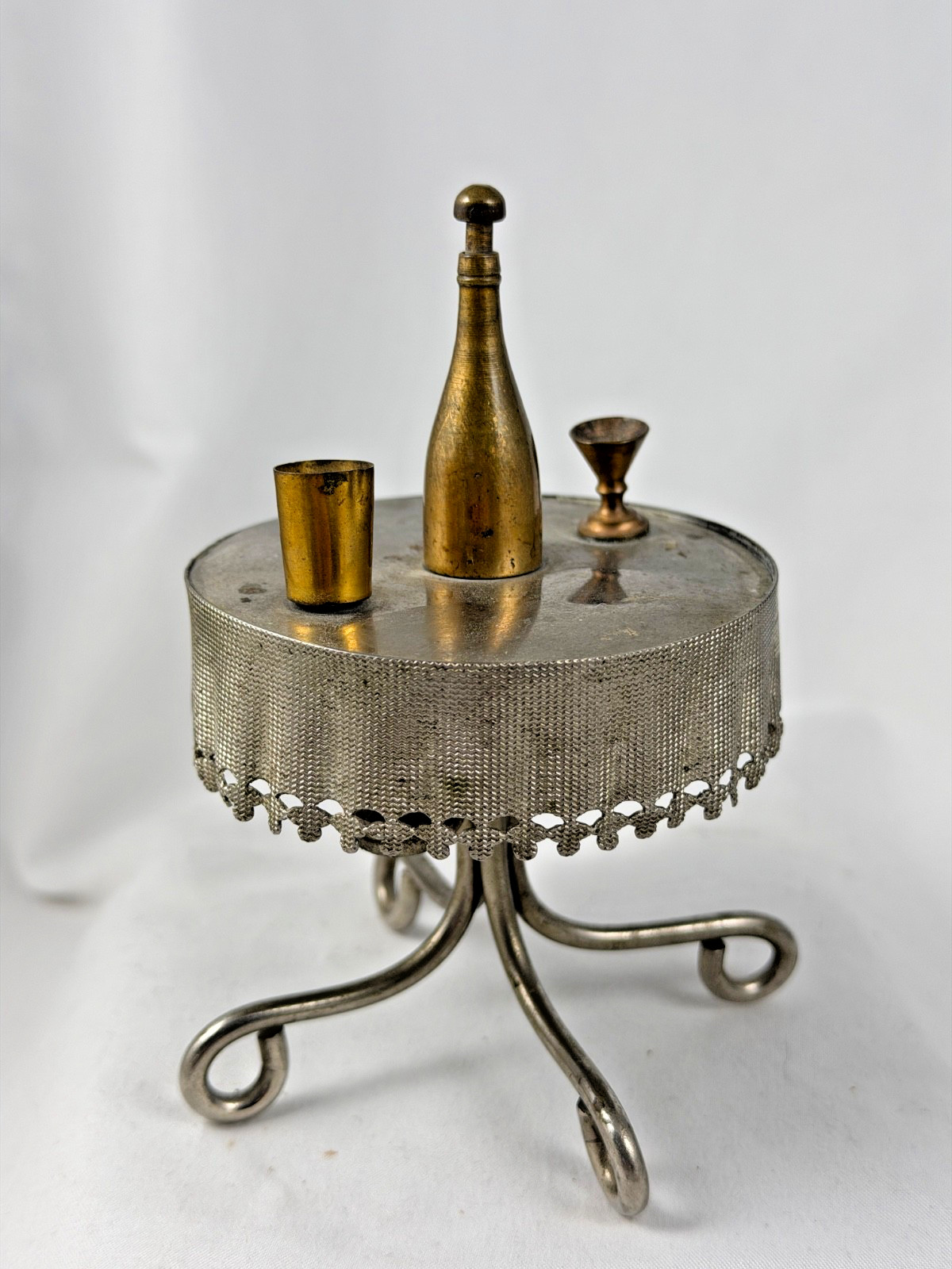 Servant\'s Service Hotel Disk Call Bell Button Champagne Wine Bottle Table Top