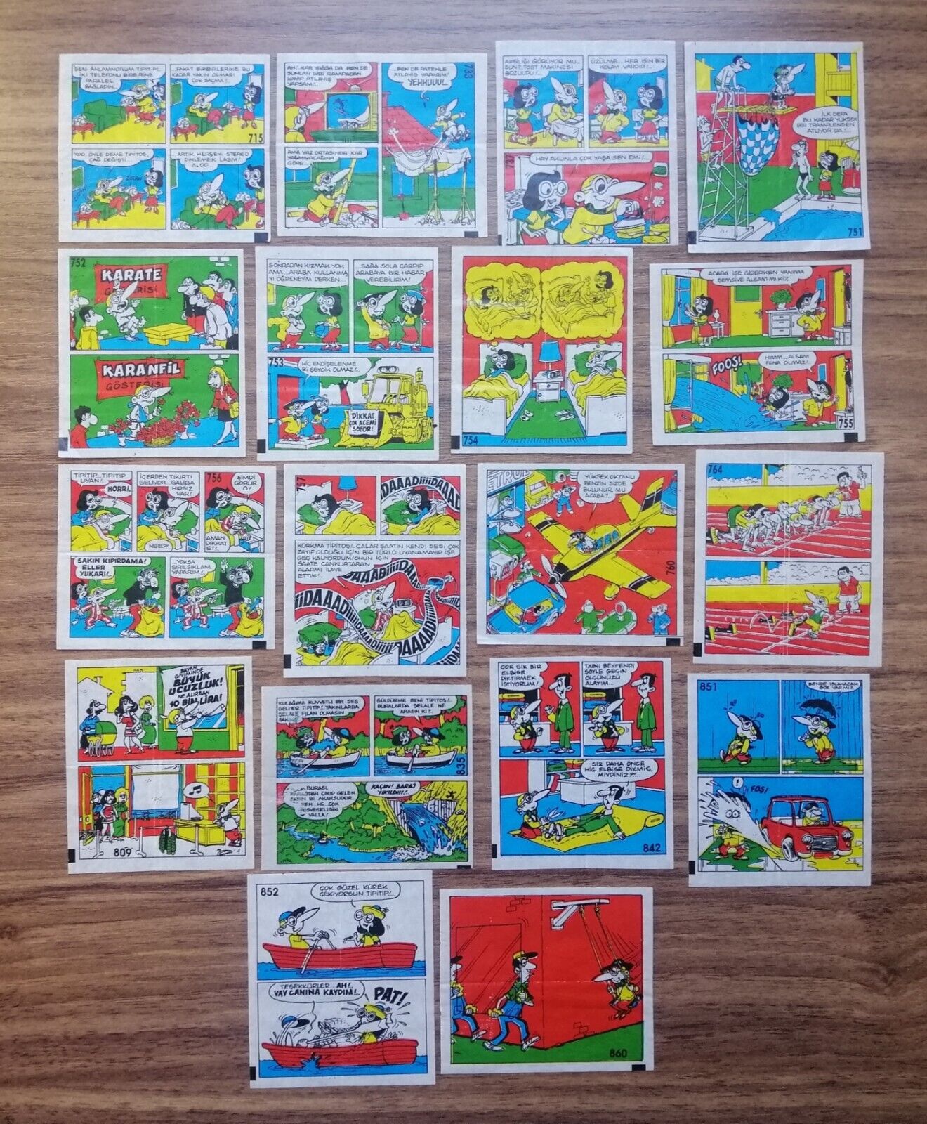 Tipitip Kent Bubble gum Wrappers,complete of 18 pieces.