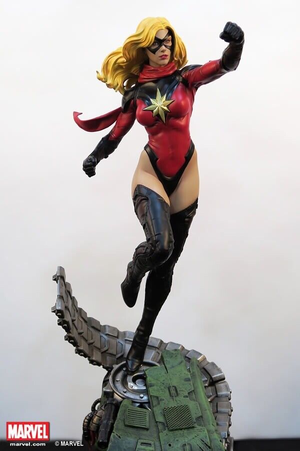 Ms Marvel Premium Collectibles statue by XM Studios only 700 run
