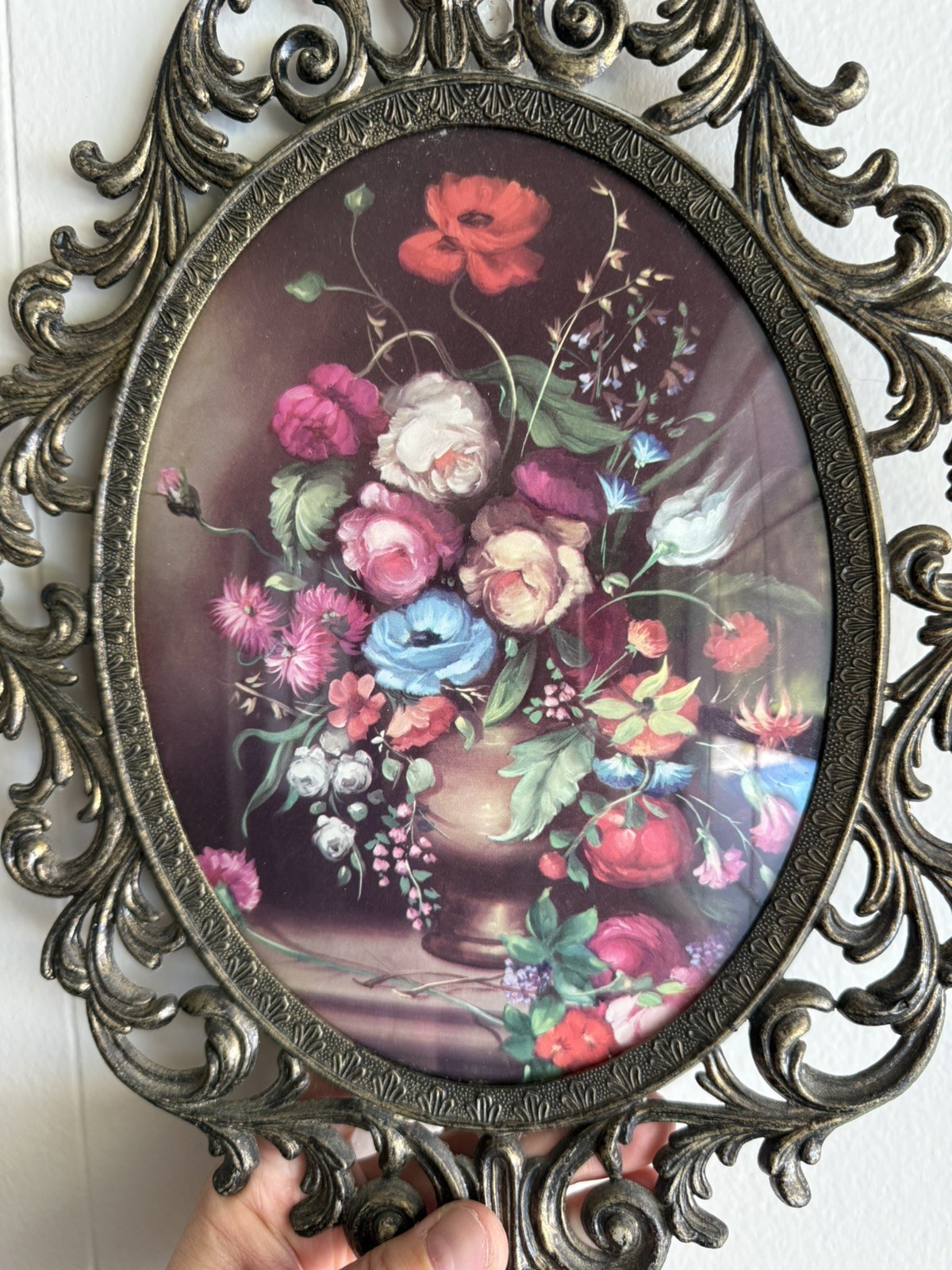 Antique Vintage Wrought Iron Victorian Flower oval Frame bubble glass floral