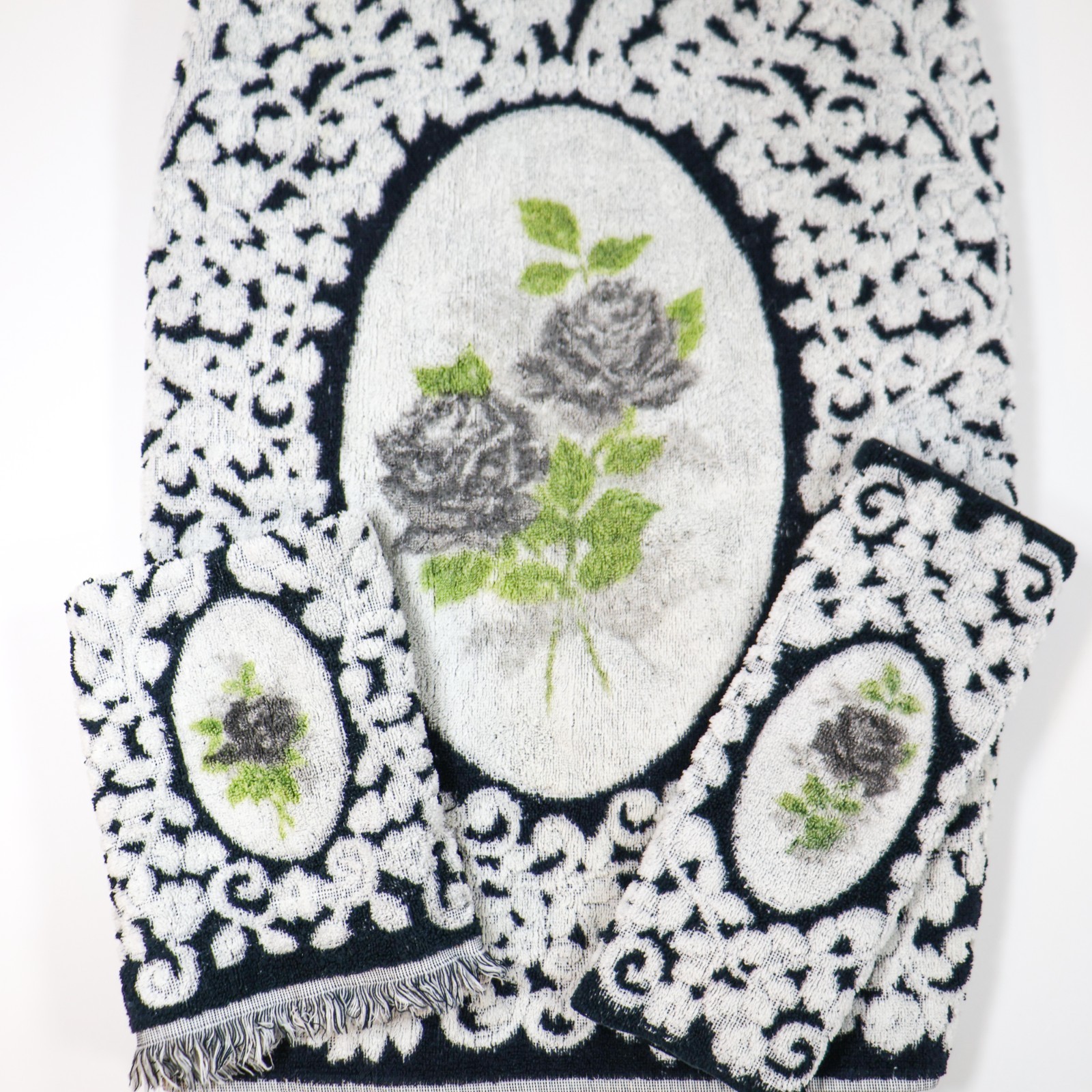 Vtg Cannon Royal Family Bath Towel Set Gray Navy Cameo Roses 3 Pcs Floral Flower Vtg Cannon Royal Family Bath Towel Set Gray Navy Cameo Roses 3 Pcs Floral Flower
