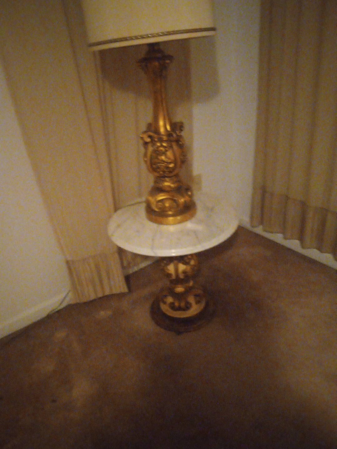 vintage hollywiid regency marble table and lamp vintage hollywiid regency marble table and lamp