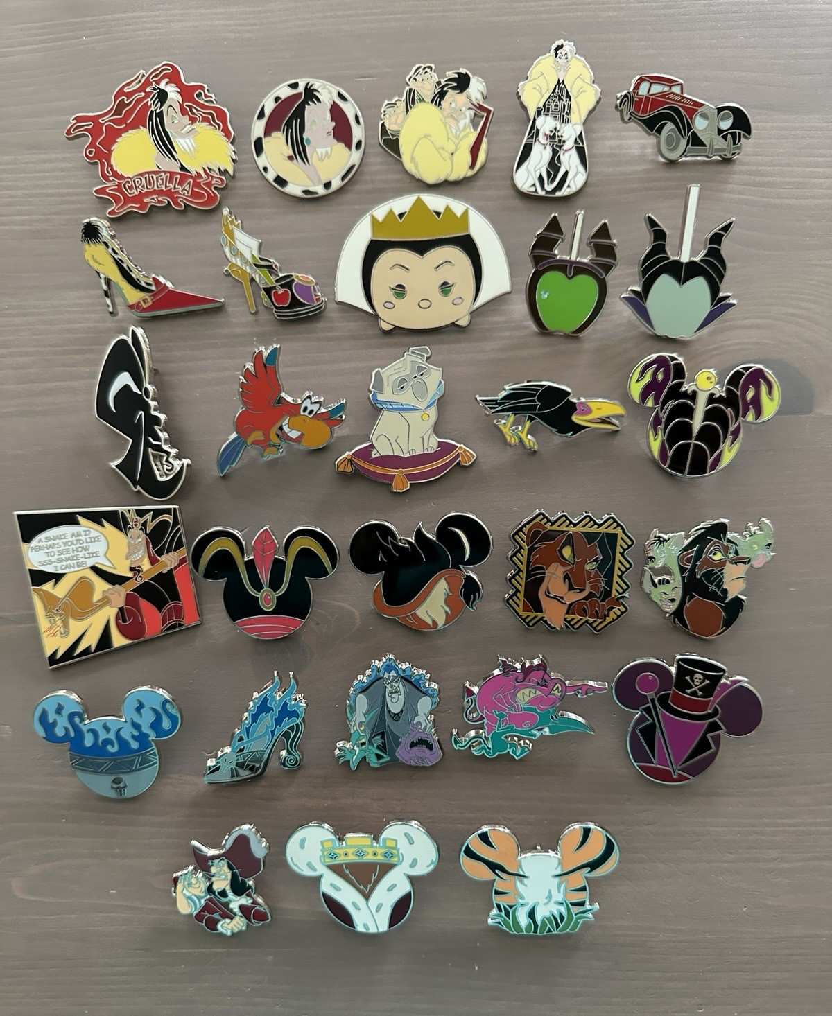 Disney Pin Lot 28 Disney Villains Pins Cruella Evil Queen Jafar Meleficent more