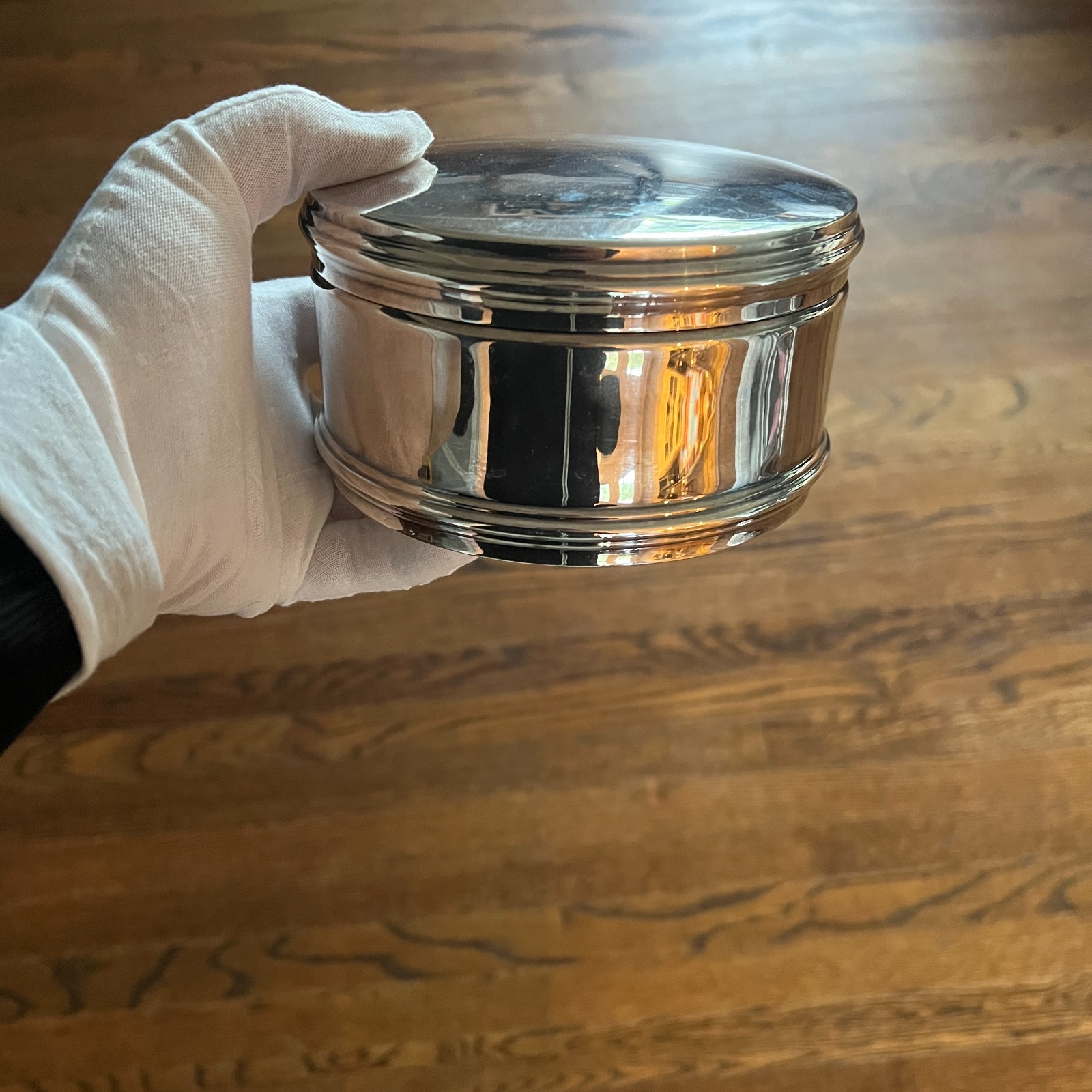 Ralph Lauren Aubrey Round Box Silver Plate Hinged Lid Vanity Trinket Box