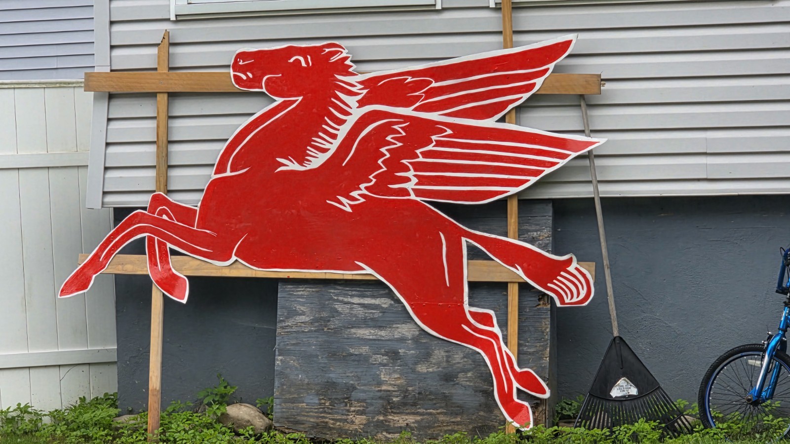 Large Mobil Pegasus Metal Fantasy Sign 1947 Socony Fire Red Paint On Old Metal