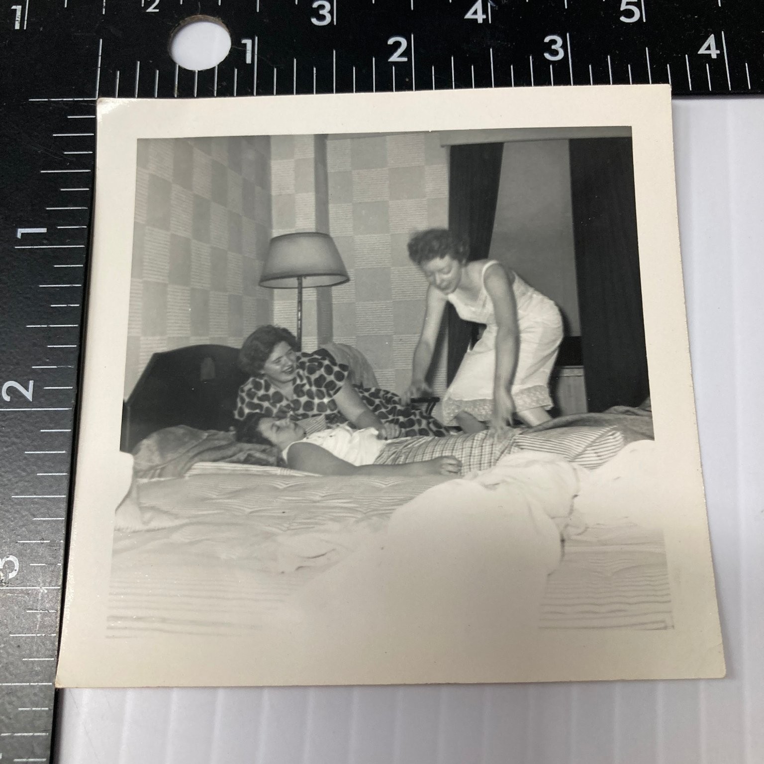 Women Hotel Room 1940s Snapshot Photograph Plymouth Hotel New York