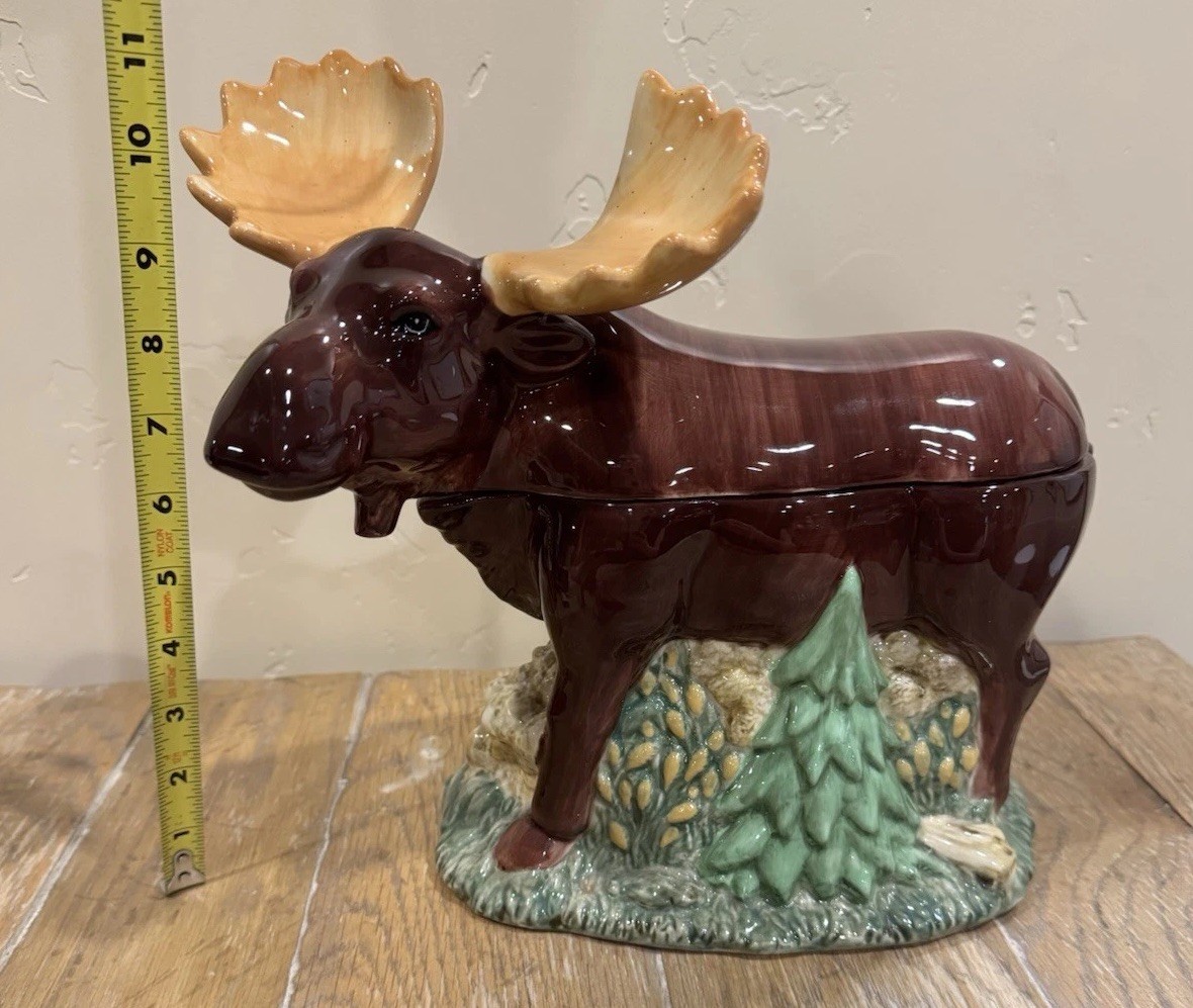 Large Ceramic Moose Cookie Jar Woodland Pine Tree Cabin Lodge Decor 11”H X 17”L