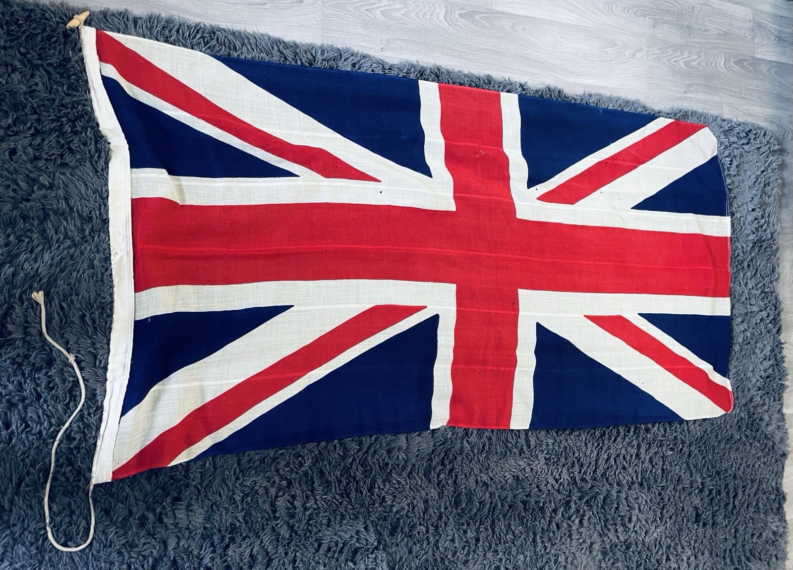 Vintage British Union Jack Flag 70” x 36”Wool Nautical Maritime Rope Wood Toggle