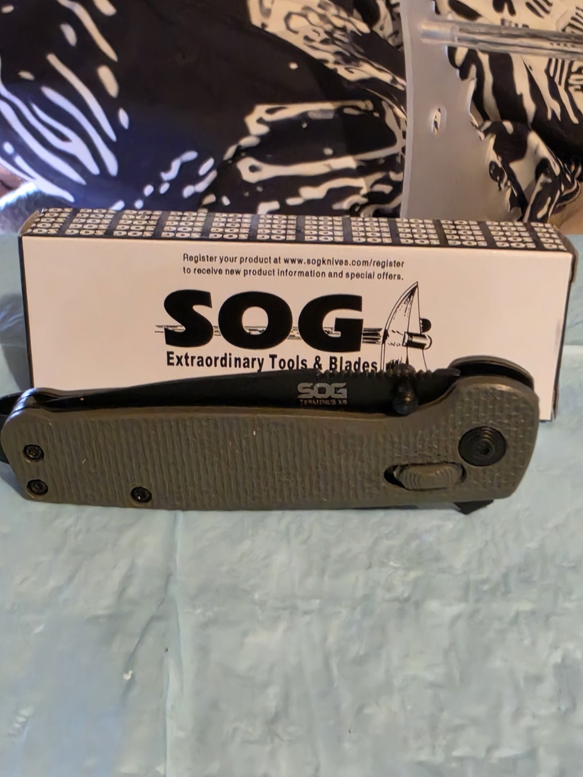 SOG Terminus XR Limited Series Cryo D2 Folding Pocket Knife, Dark Green, NEW