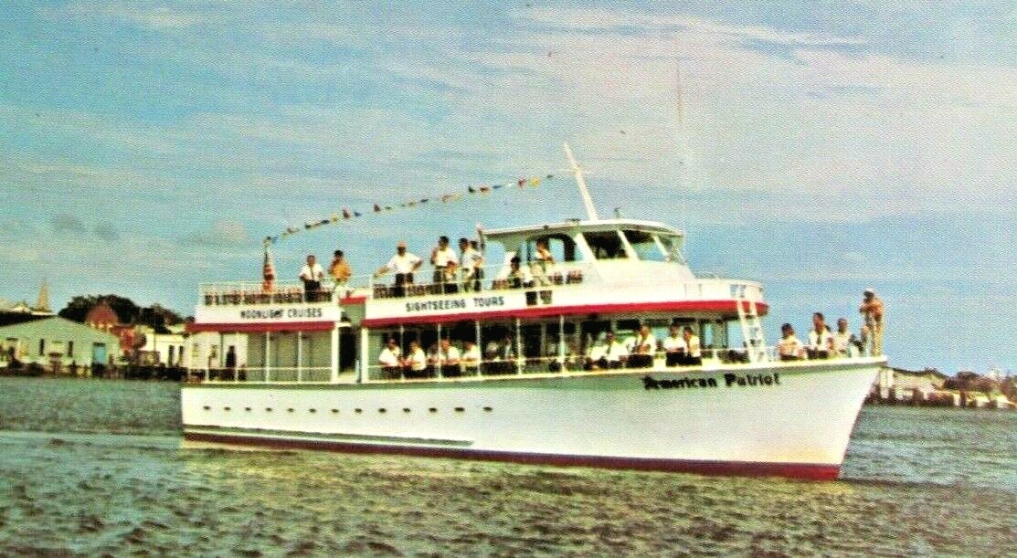 vintage CLEARWATER BEACH FLORIDA, FL., POSTCARD, Boat American Patriot ship sea
