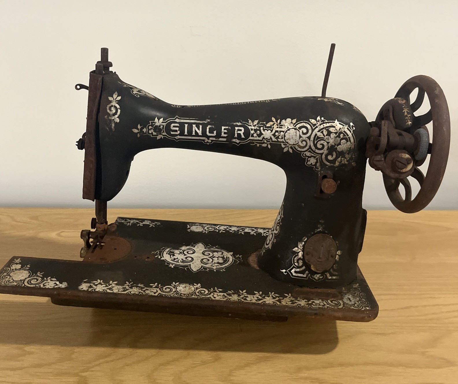 1916 Singer Model 15 Sewing Machine UNTESTED AS IS