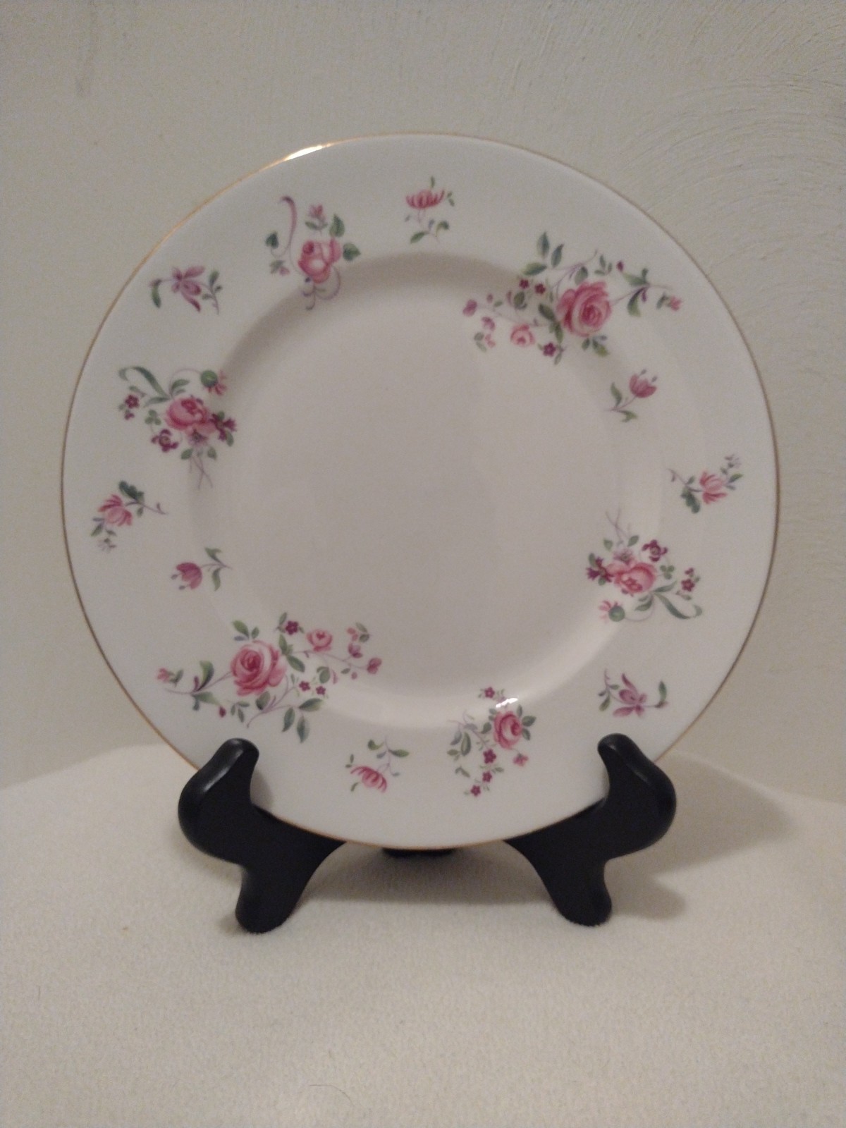 Royal Victoria Fine Bone China Salad Plates Pink Roses Floral Pattern