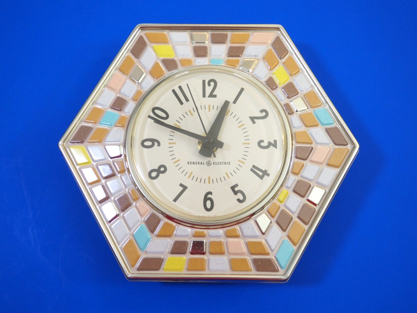 Vintage 1960s General Electric Telechron Mosaic Tile Wall Clock 2118A Updated GE
