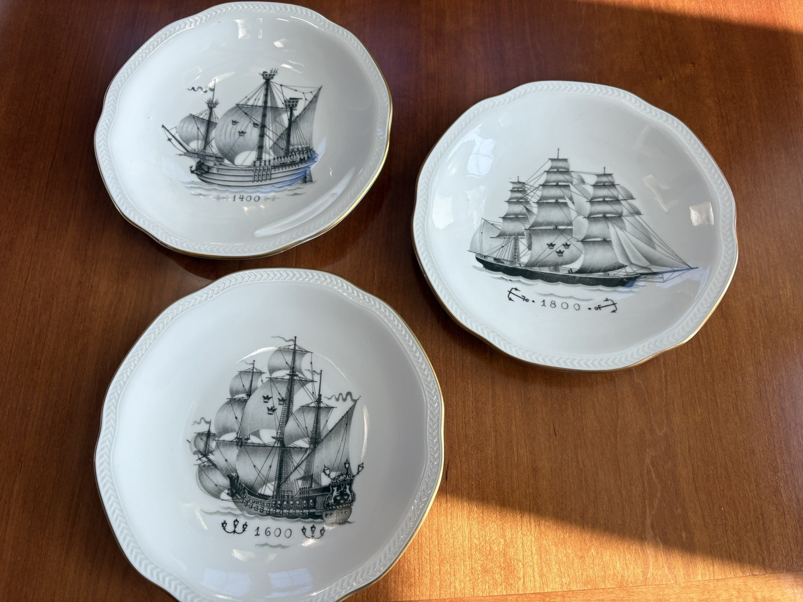 3 RORSTRAND Sverige (Sweden) collectible porcelain plates years 1400, 1600, 1800
