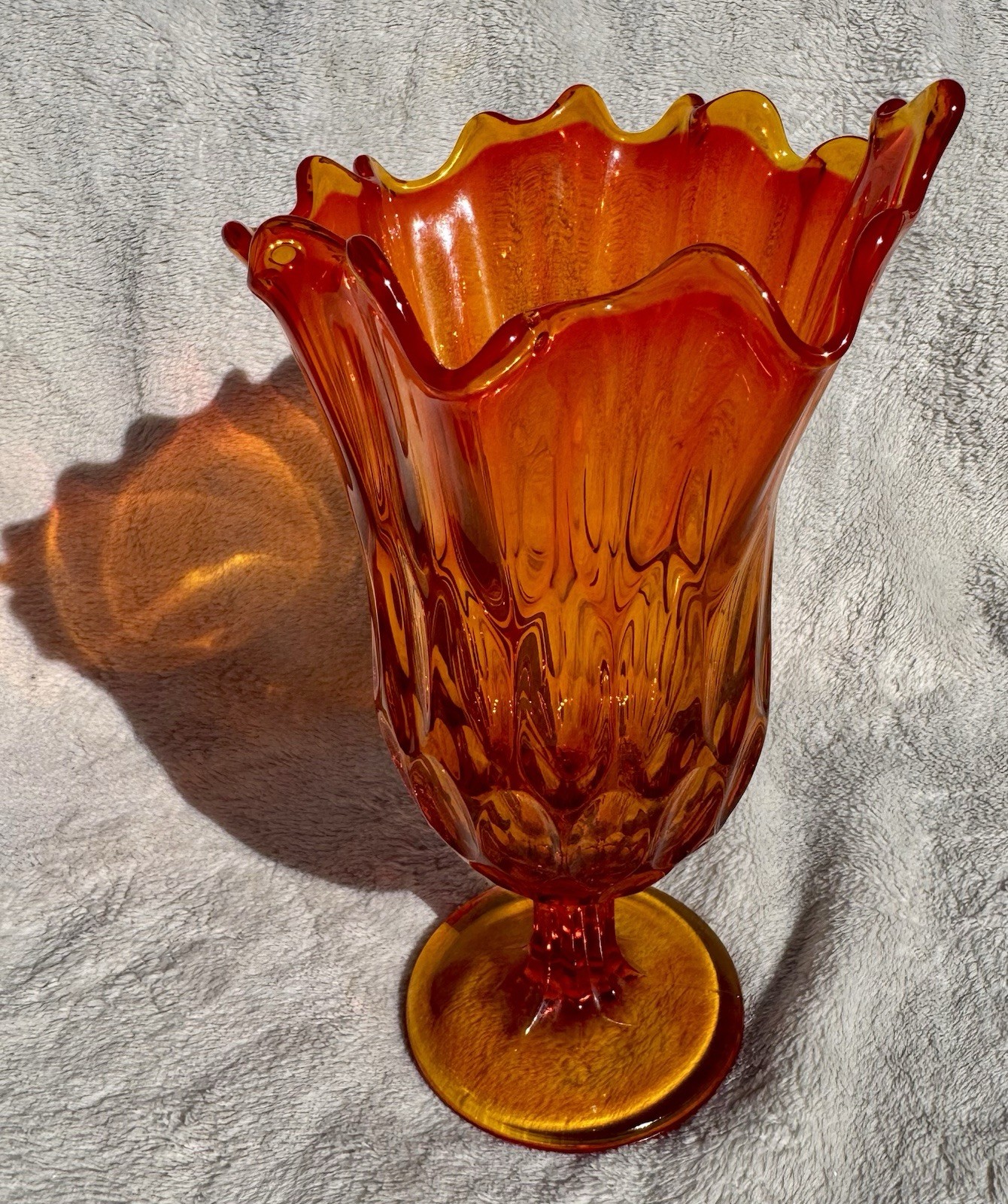 Vtg MCM Fenton Orange Amberina Flame Vase Thumbprint Handkerchief 8.8” Art Glass