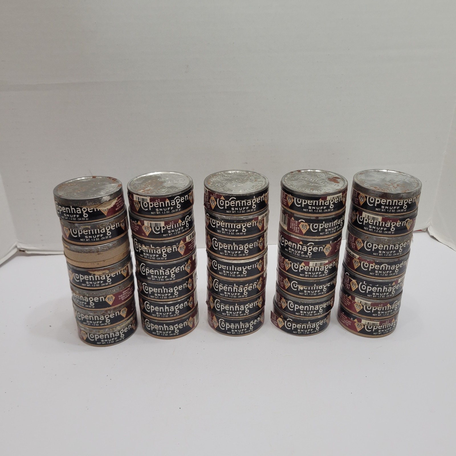 Lot Of 35 1989 Vtg Copenhagen Satisfies Snuff Tobacco Empty Tins Cardboard Cans