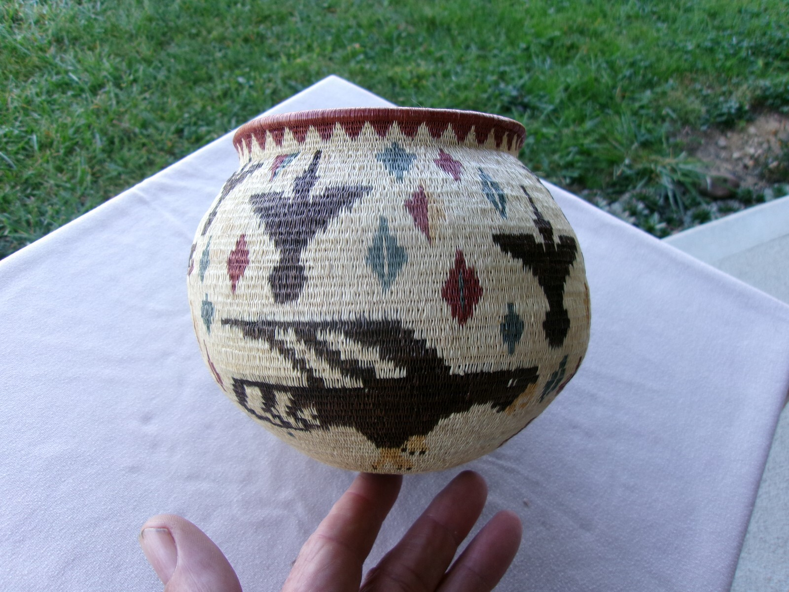 BEAUTIFUL-- SOUTHWEST --FIGURAL- OLLA BASKET