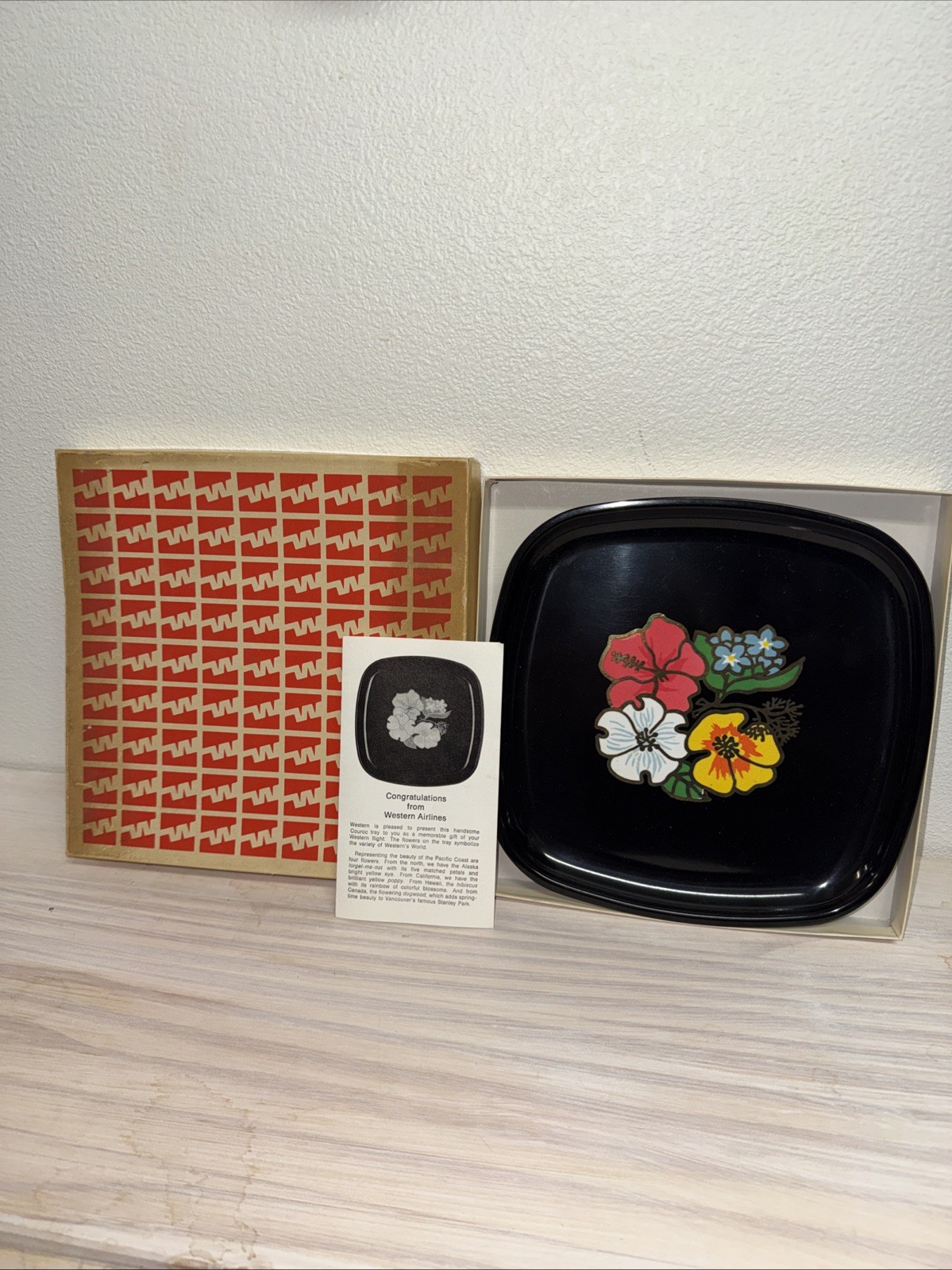 LQQK Vintage Couroc Tray Western Airlines 8.5” Handpainted W/original Box LQQK Vintage Couroc Tray Western Airlines 8.5” Handpainted W/original Box
