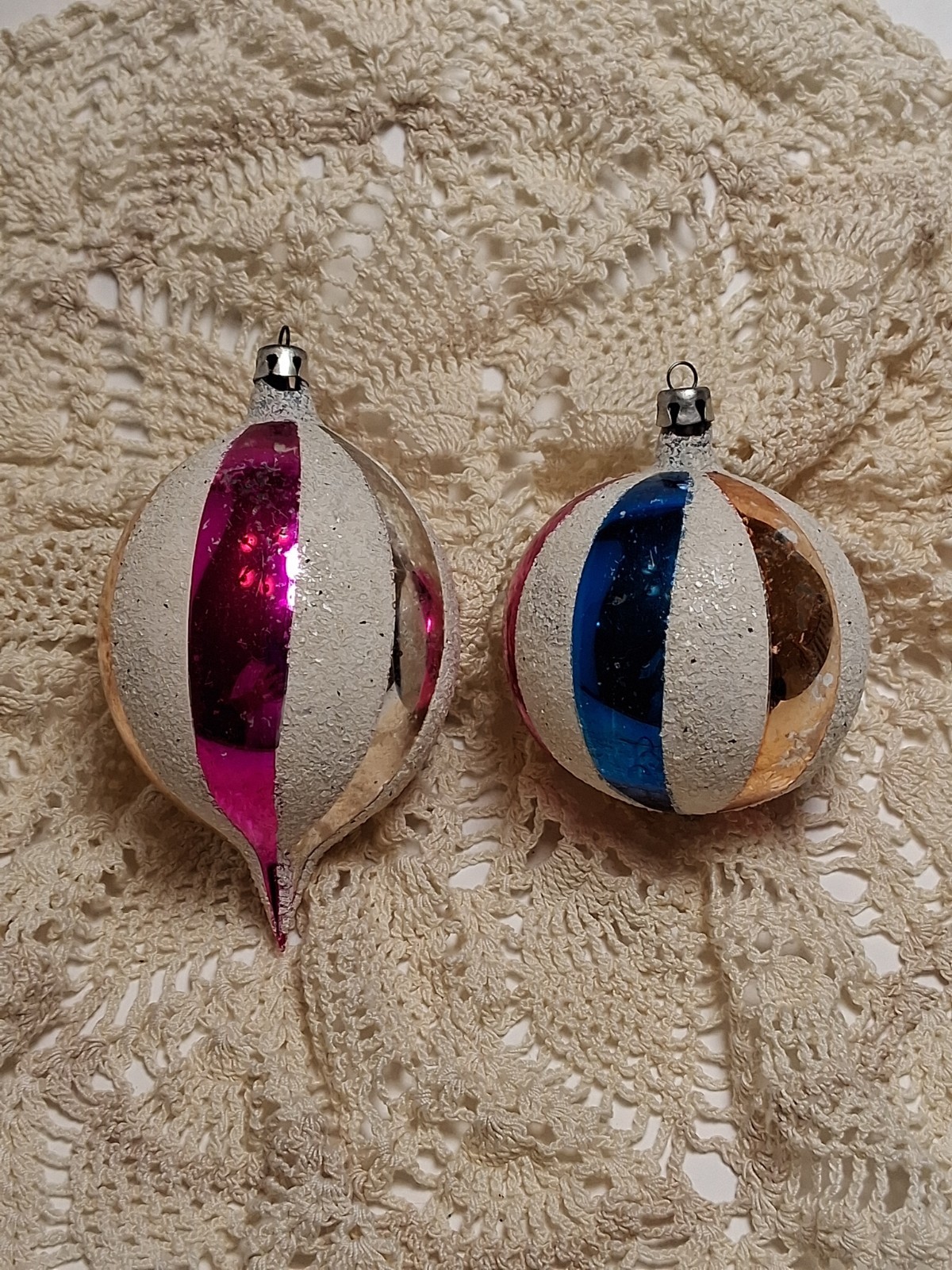 2 Vtg Poland Mercury Glass Ornament Striped Teardrop & Ball Mica Snow Glitter 