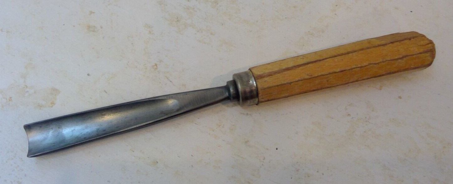 Vintage Unbranded Woodworking Gouge Carpentry Hand Tools 3/4\