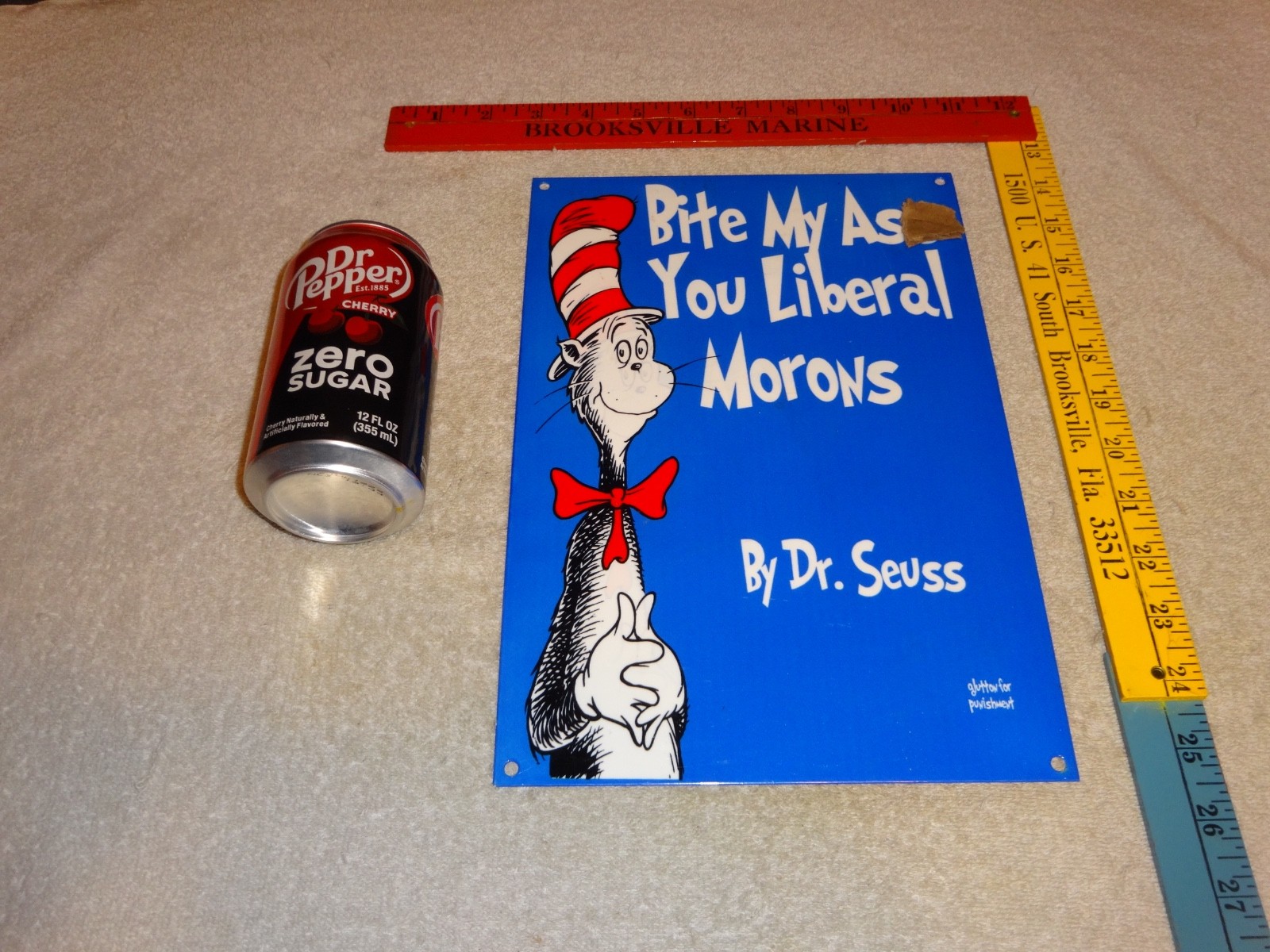 VINTAGE DR SEUSS ANTI LIBERAL GREEN BAY PACKERS SHAREHOLDERS METAL FOOTBALL SIGN VINTAGE DR SEUSS ANTI LIBERAL GREEN BAY PACKERS SHAREHOLDERS METAL FOOTBALL SIGN