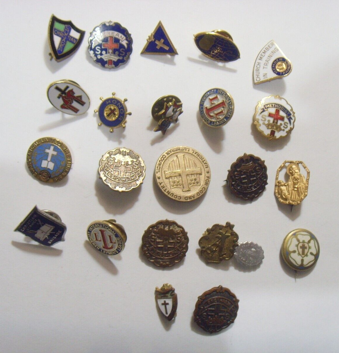 22 vintage antique Christian Religious collector pins Lot fv1891