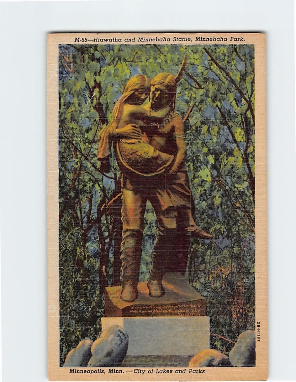 Postcard Hiawatha and Minnehaha Statue Minnehaha Park Minneapolis Minnesota USA