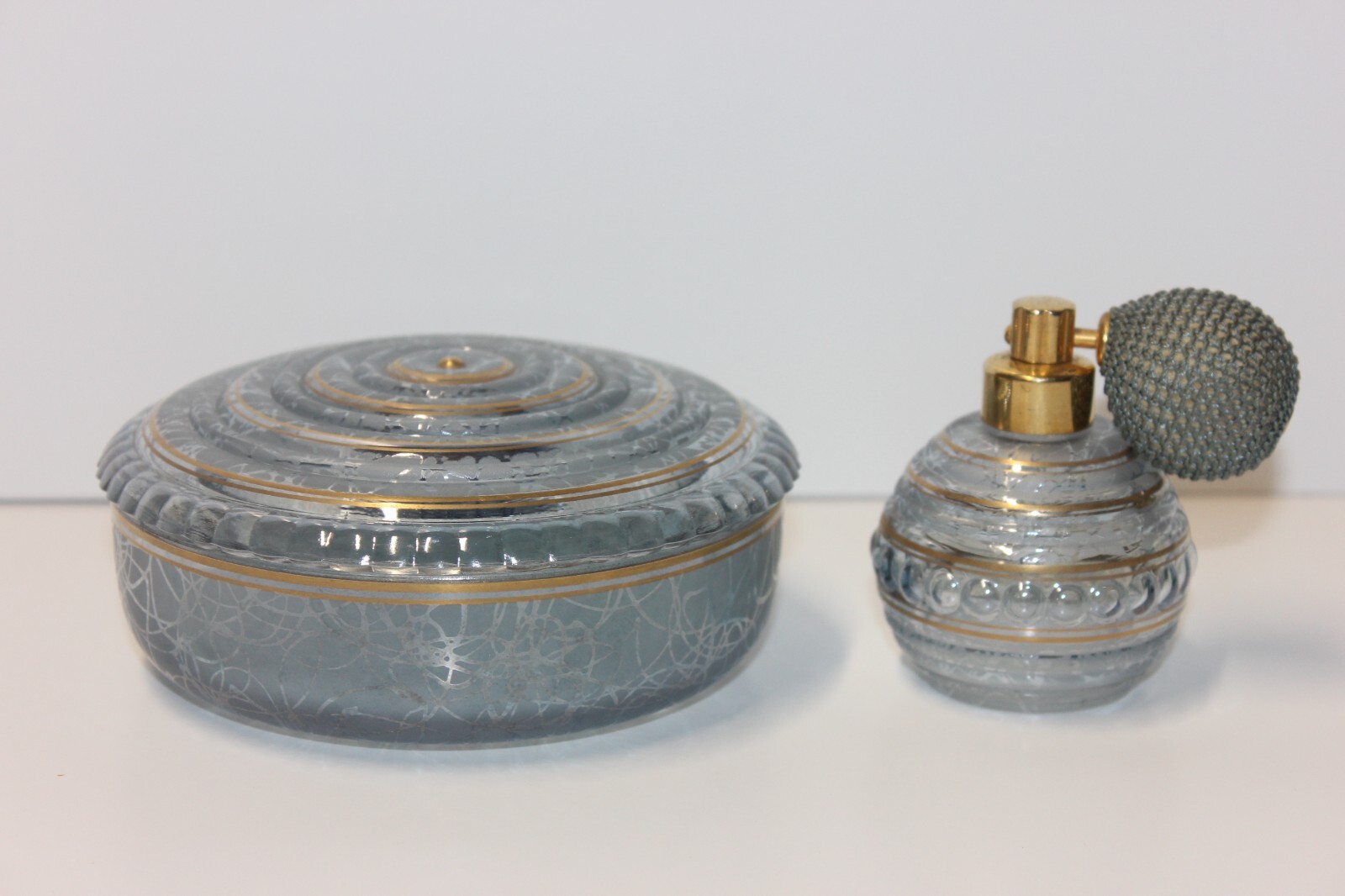 RARE Art Deco DeVilbiss Perfume Atomizer & Powder  Vanity 0r Jewelry Box Set