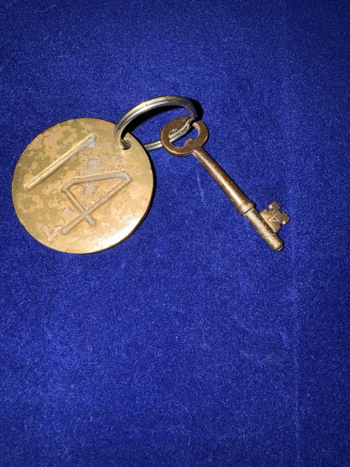 🌿 🗝️ Vintage Antique Hotel Motel Room Key BRASS Fob #14 w/ Brass Skeleton Key