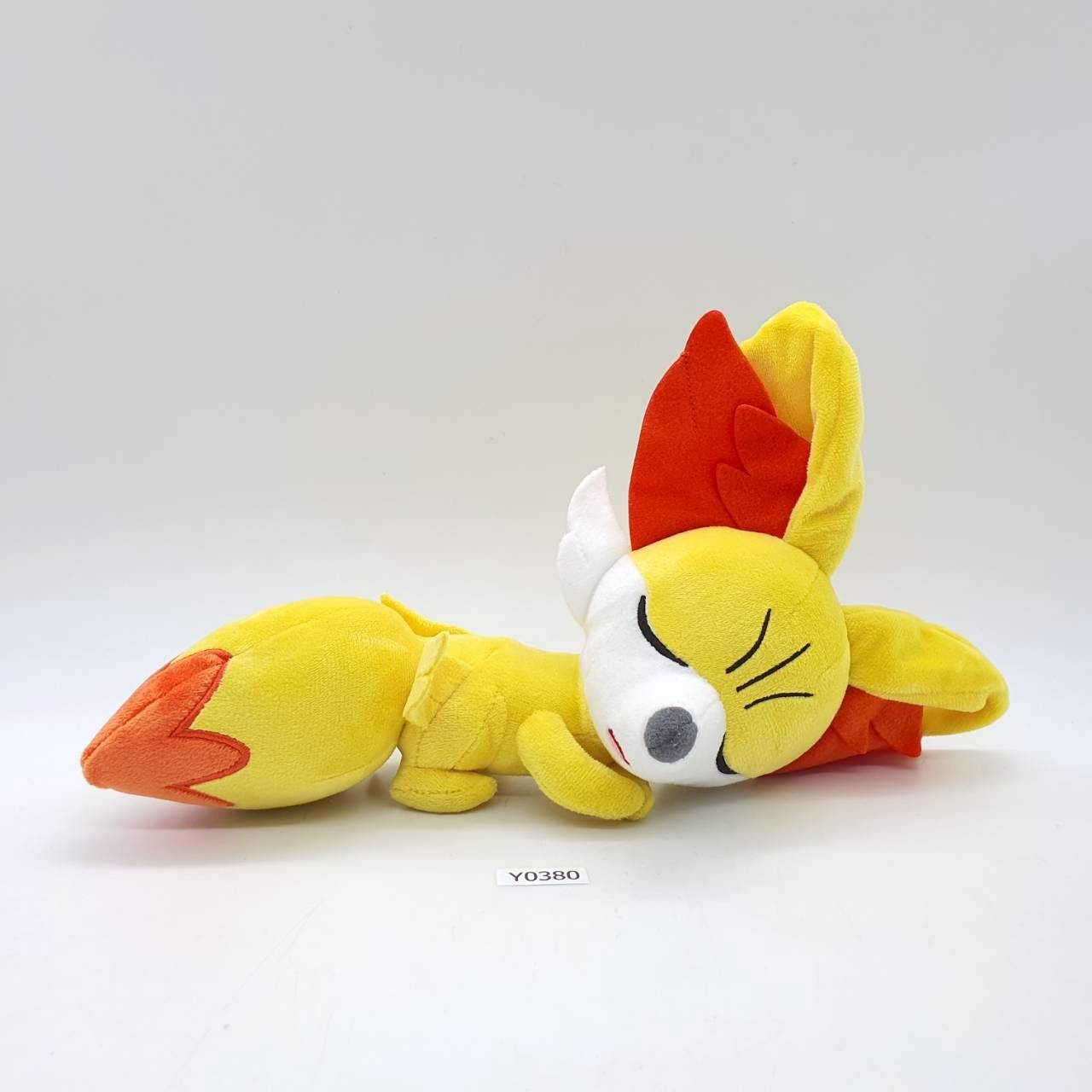 Fennekin Sleeping Y380 Pokemon Relax Time Banpresto Laying Down Plush 11