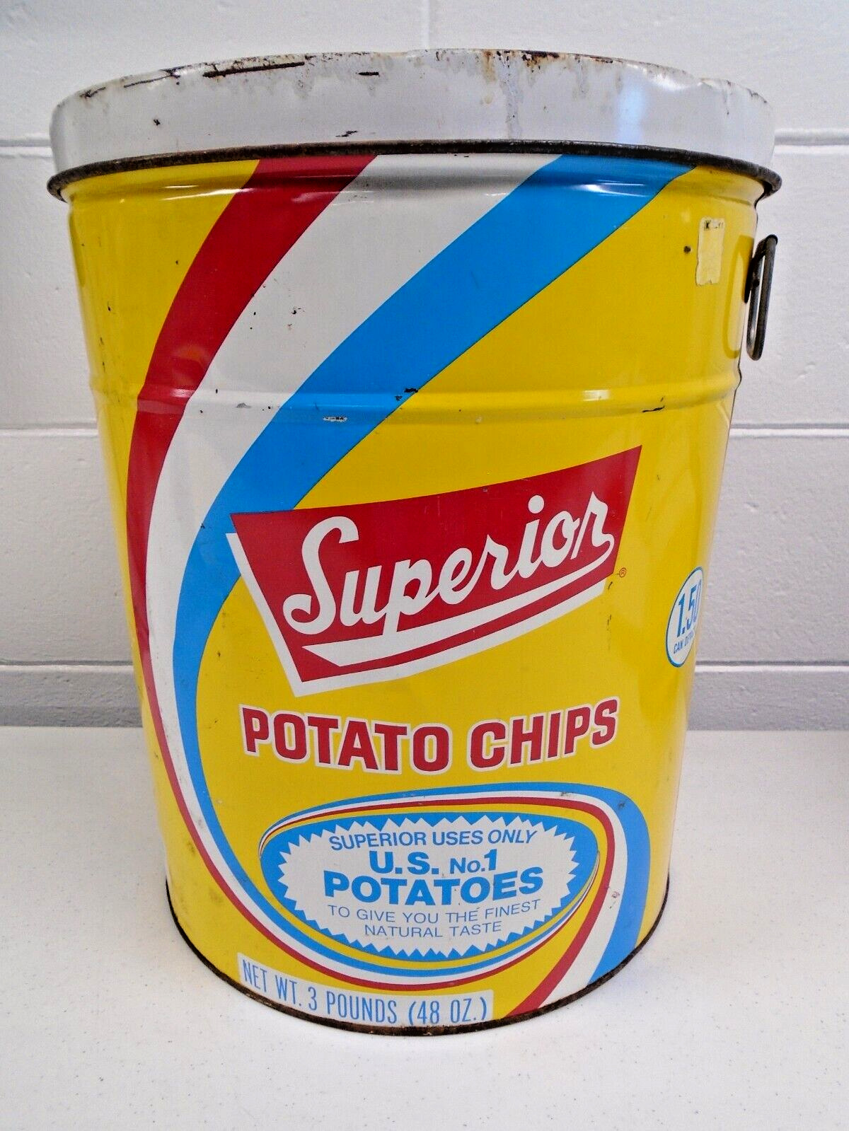 VTG SUPERIOR POTATO CHIP 3lb. CAPACITY METAL CAN GREAT GRAPHIC'S EX. DISPLAY