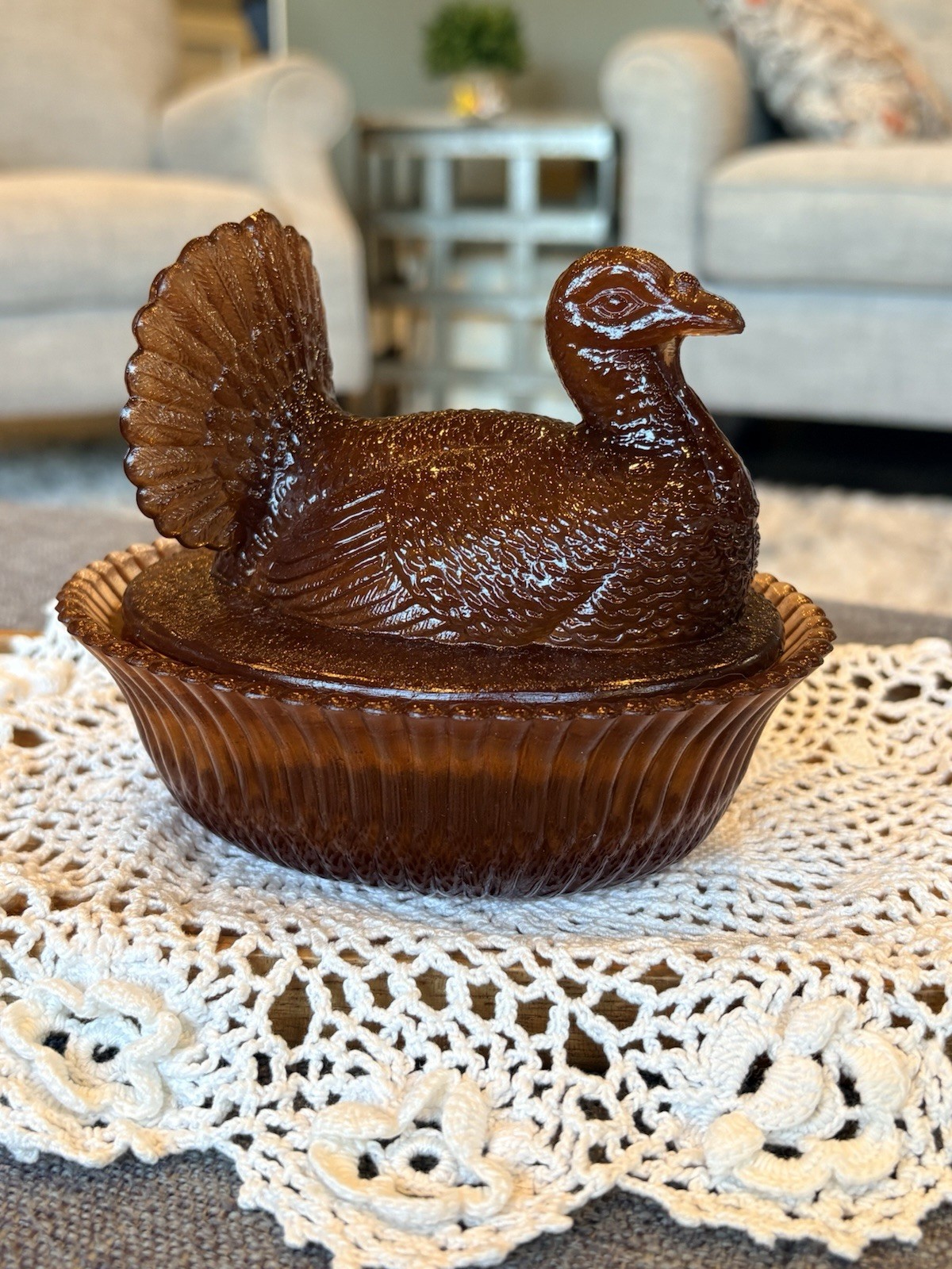 Boyd 5.5” Glass Turkey on Nest 5th Five Years – Chocolate Amber Swirl UV Glow